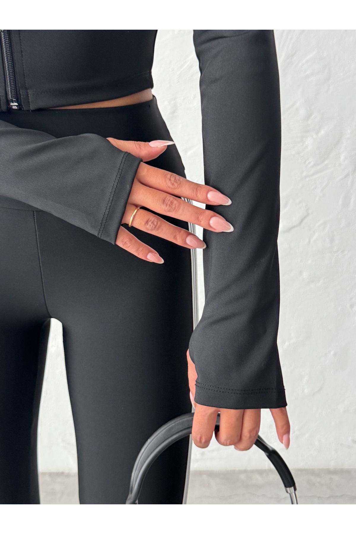 Miss Prova Soft Kumaş Parmak Geçme Detaylı Fermuarlı Örme Spor Ceket/Sweatshirt görsel 3