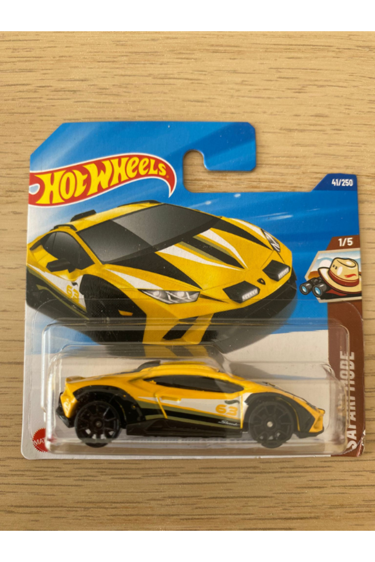 リノ  ホットラ hottracks HOT WHEELS Lamborghini Huracan Sterrato - Fiyatı, Yorumları