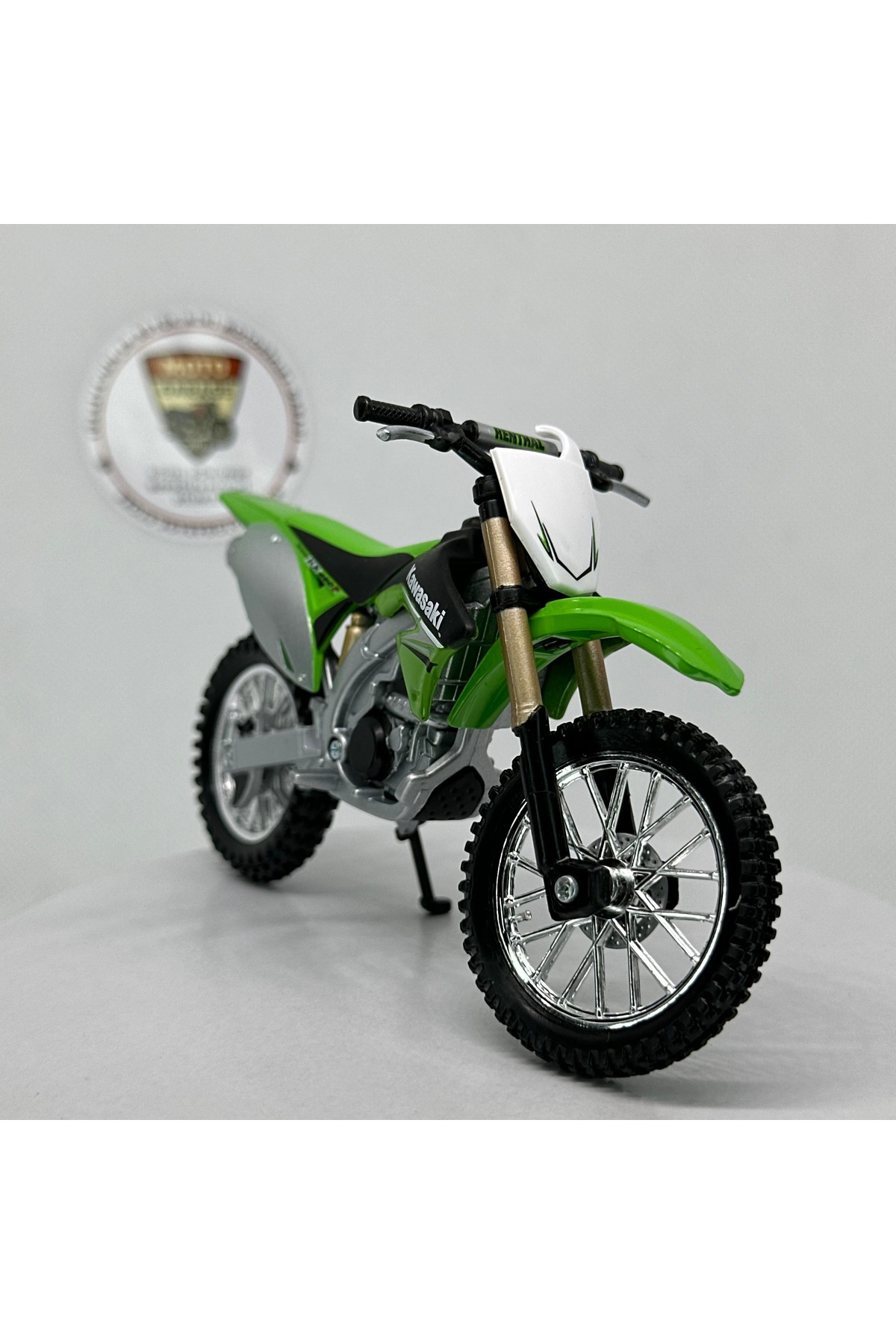 BBURAGO Kawasaki KX 450F 1:18 Diecast Model Motosiklet – Lisanslı