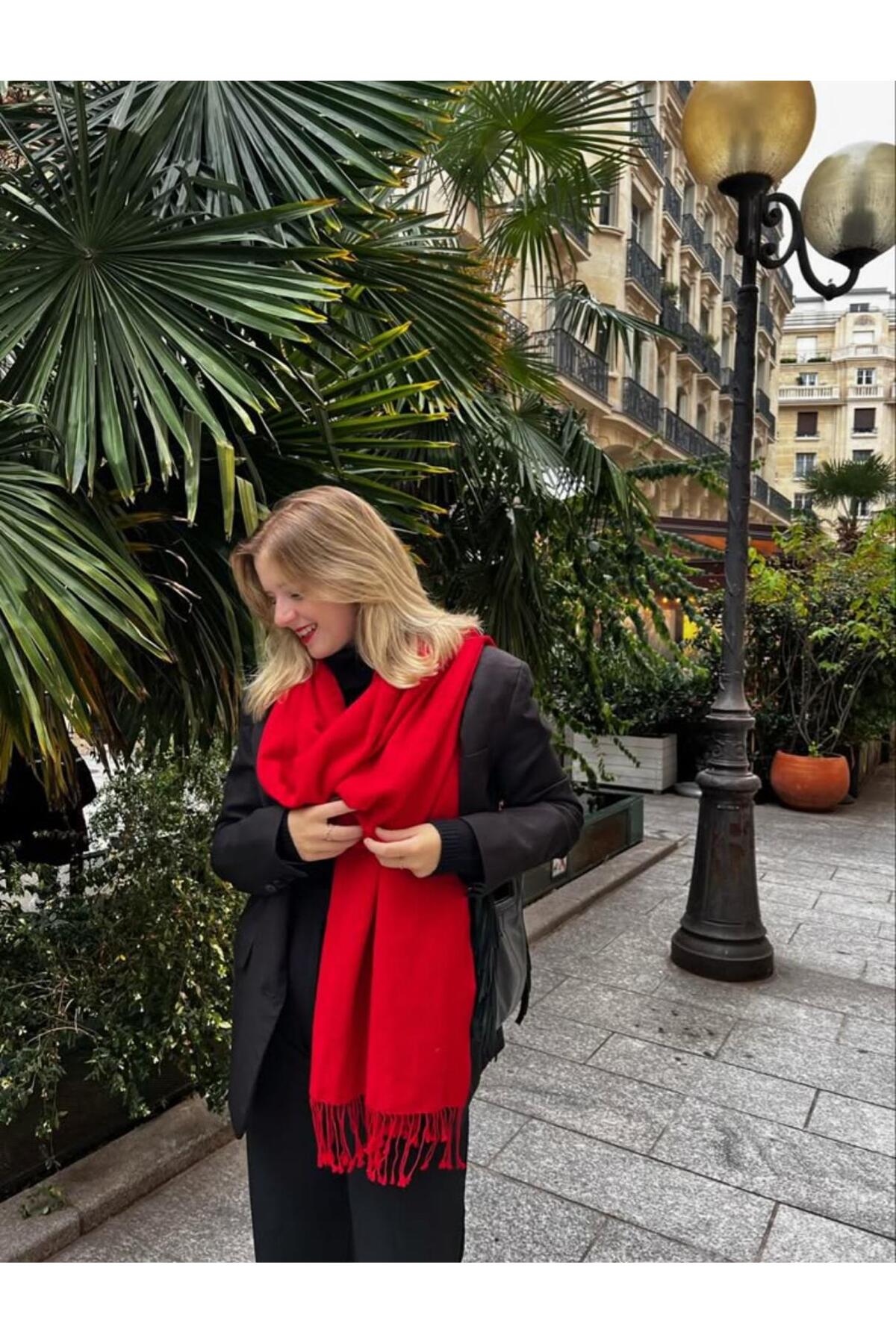 Wearflawless Soft İthal Yumuşak Dokulu Kadın Kırmızı Atkı, Şal, Omuz Şalı, Sevgililer Günü Hediyesi görsel 7