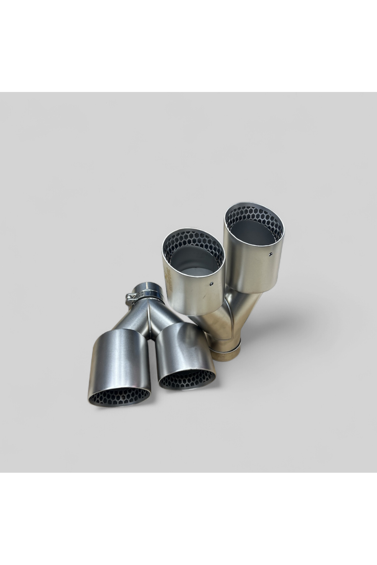 Akrapovic İTHAL 90 LIK PETEKLİ EGZOZ UCU ÇİFTLİ SET