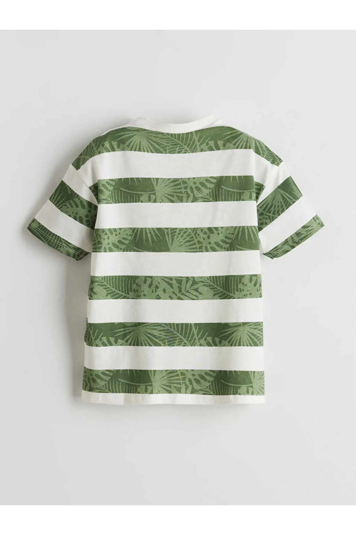 LC Waikiki Bisiklet Yaka Çizgili Penye Erkek Çocuk Tişört fotoğrafı 3 (önizleme)