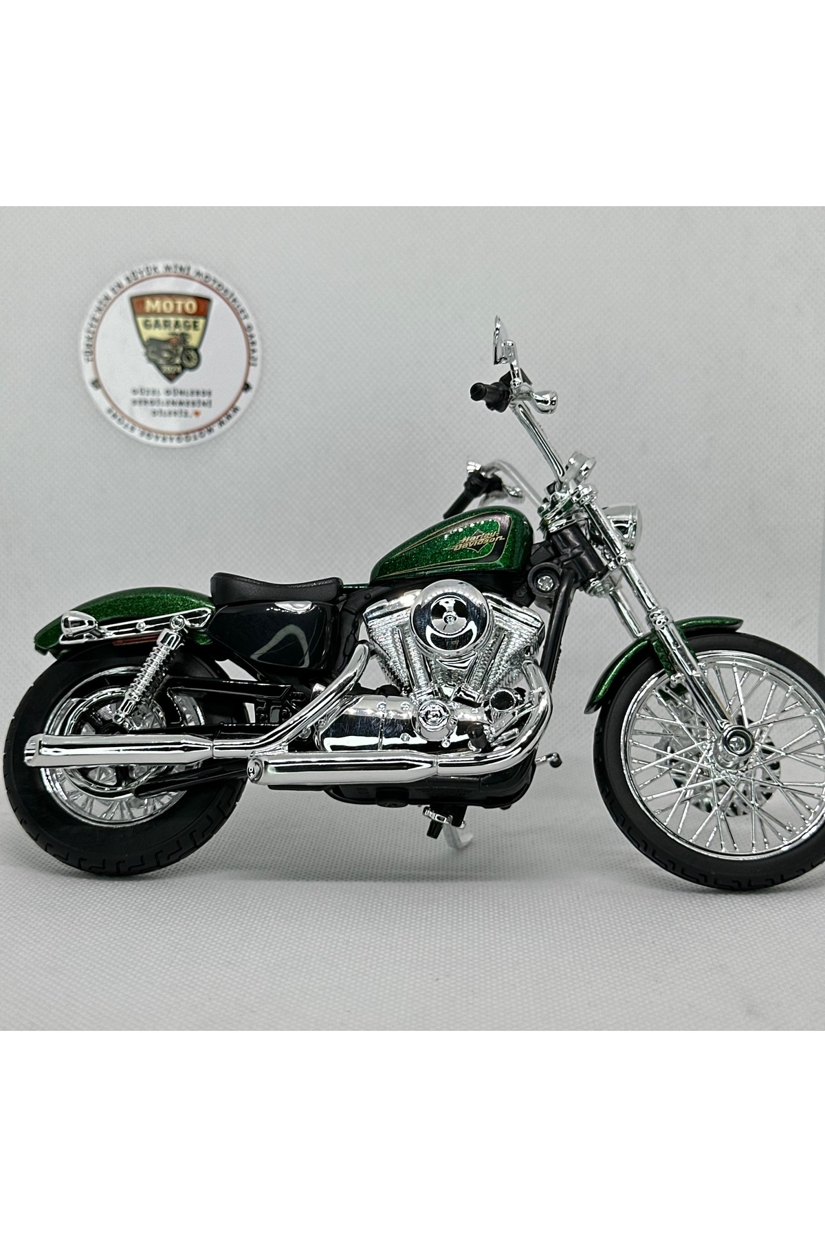 Genel Markalar Harley Davidson 2013 XL 1200V Seventy-Two 1:12