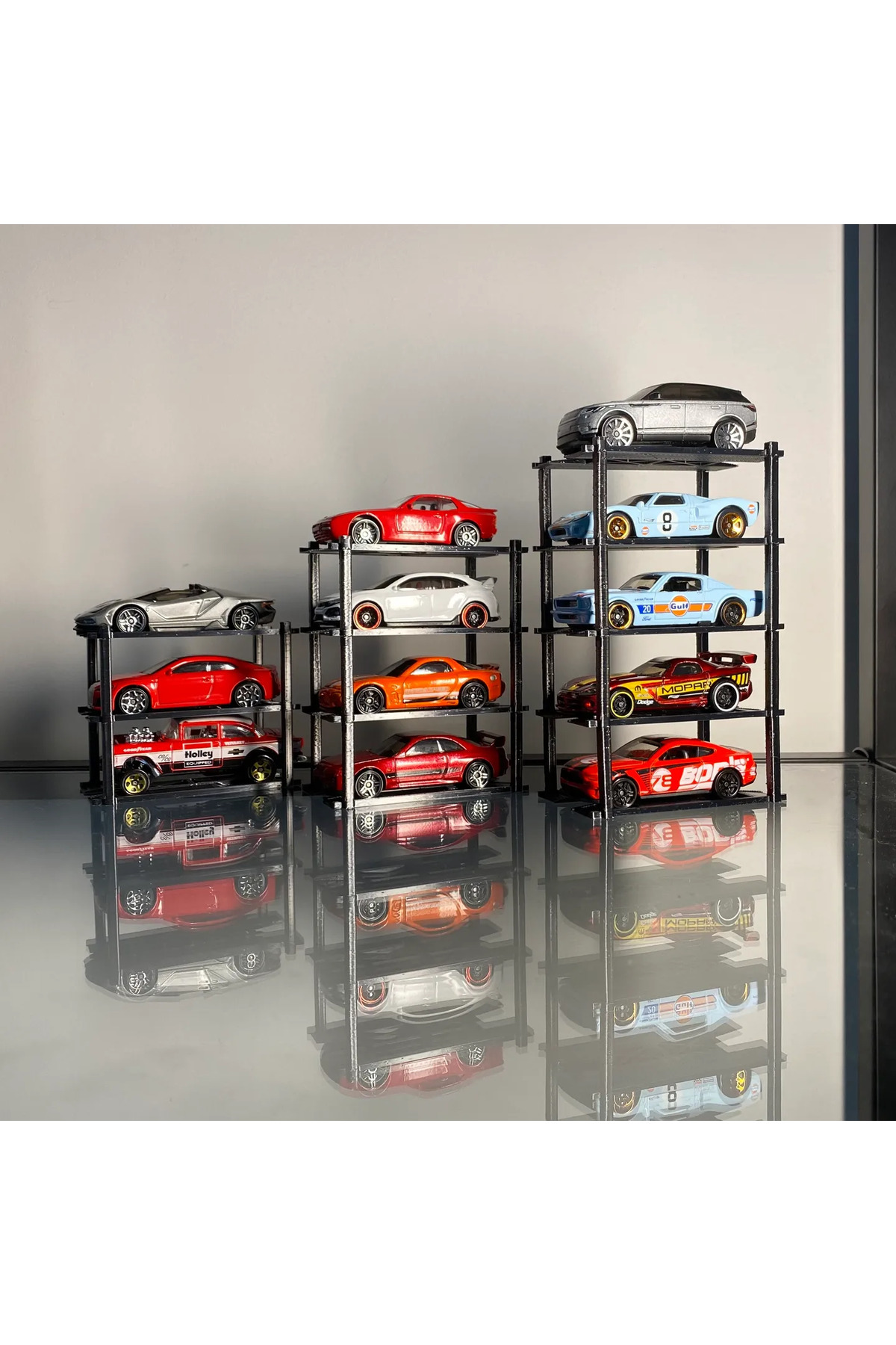 SORA DESIGN 3 Katlı 1:64 Ölçekli Model Araba Sergileme Standı