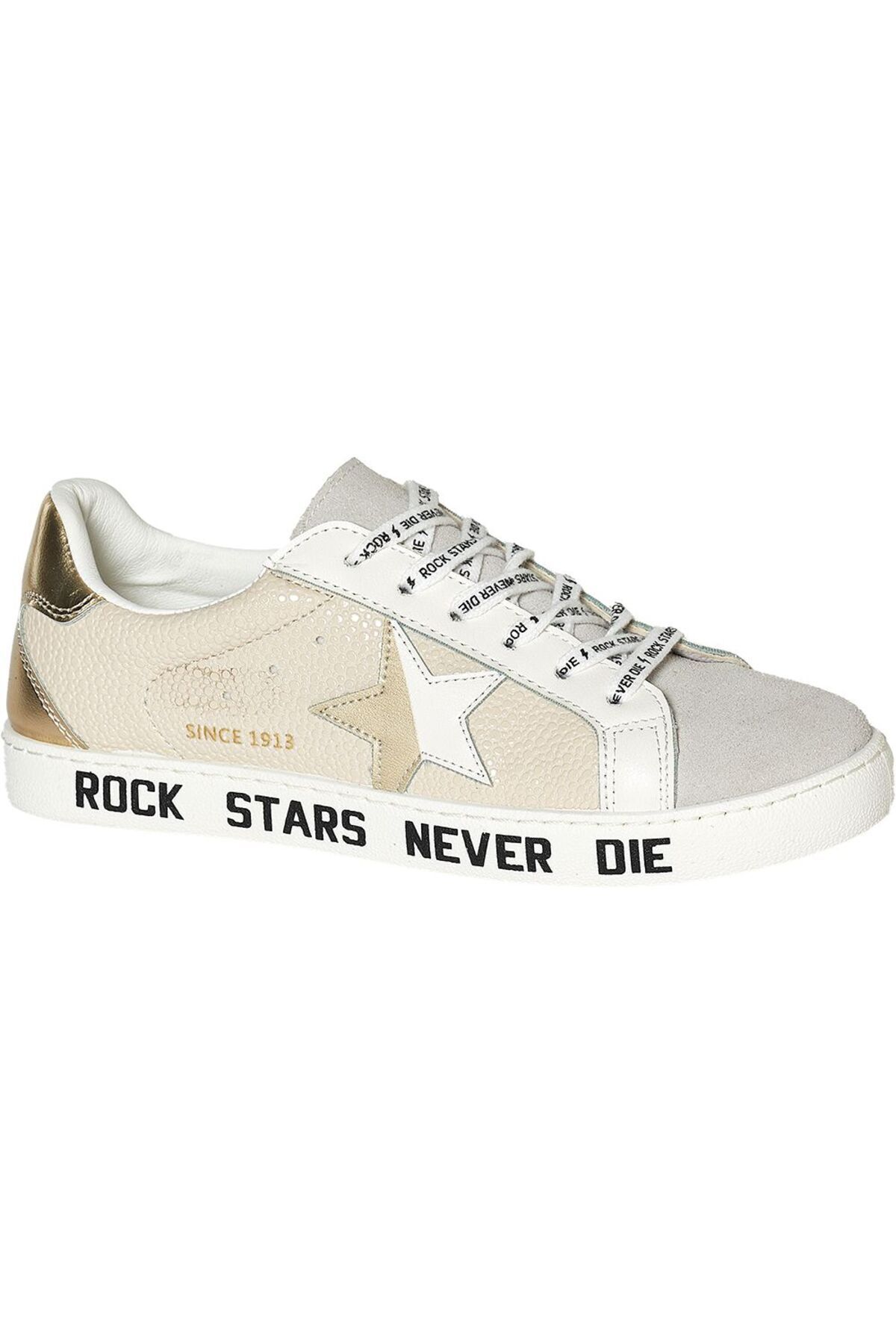 گریس لند کفش کتانی