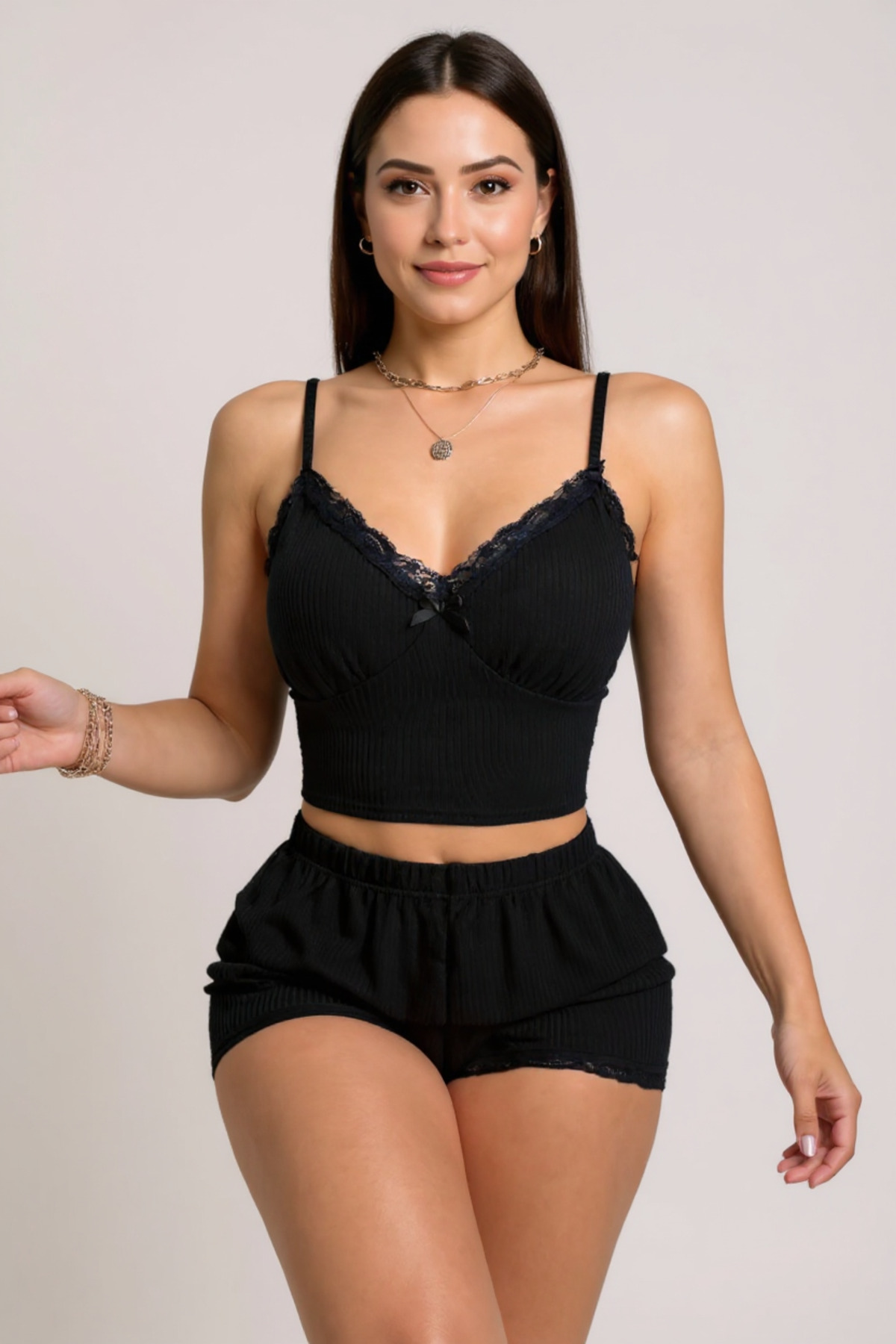 R ROCKBLACK Kadın Siyah Alt ve Üst Dantel Detaylı Fiyonklu Şortlu Gecelik Takımı