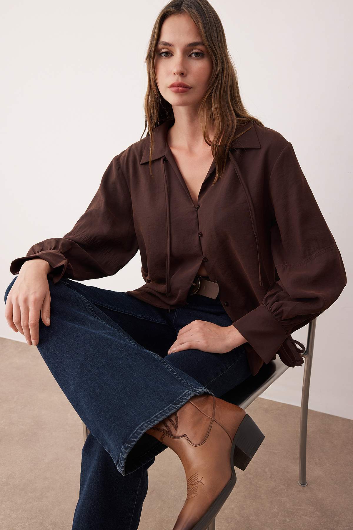 Trendyolmilla  Sustainable Koyu Kahverengi Boho Modal Bağlama Detaylı Oversize Modal Gömlek TWOAW26GO00080 - Görsel 6