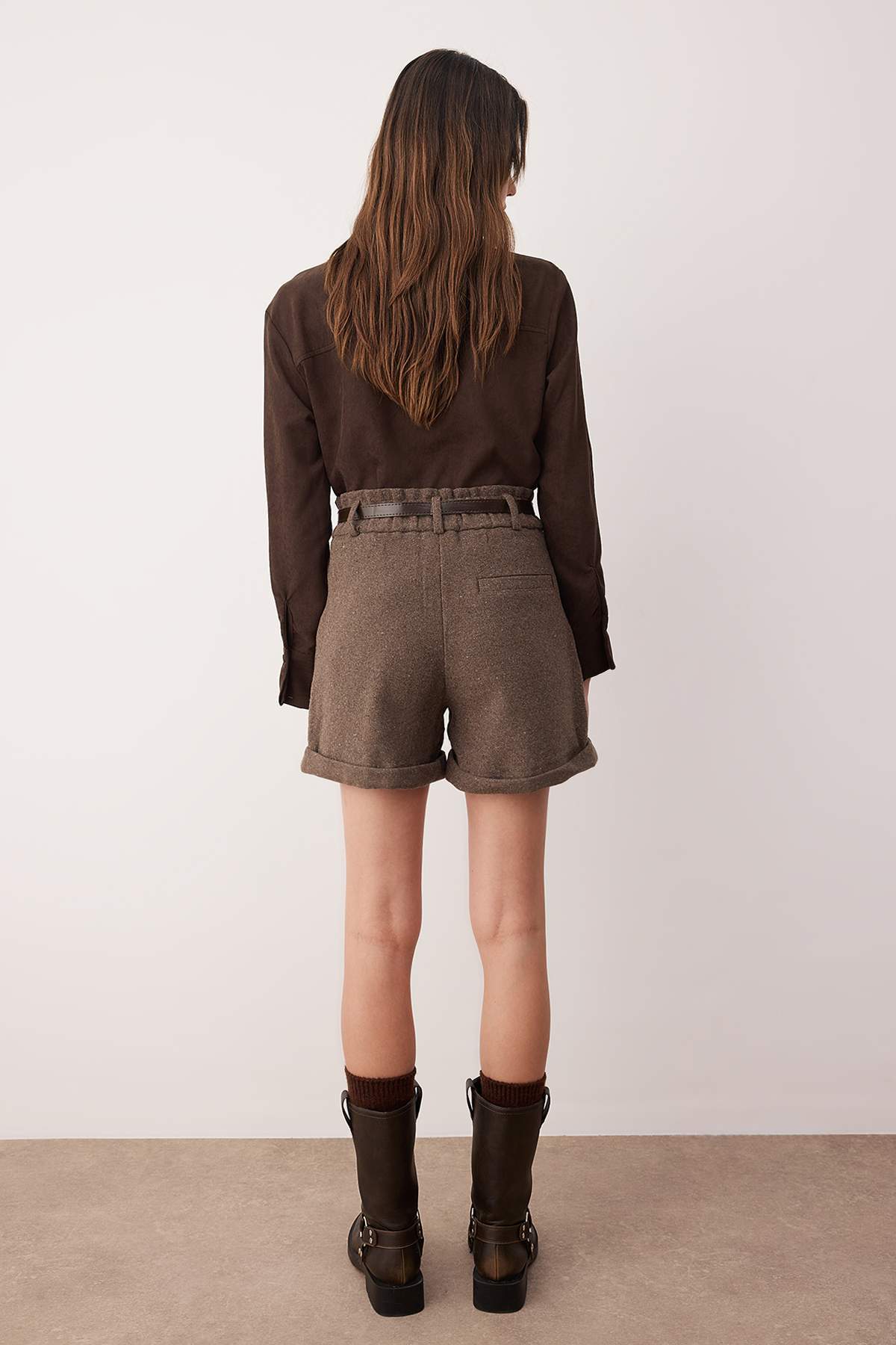 Trendyolmilla  Kahverengi Kaşe Kemerli Şort & Bermuda TWOAW26SR00037 - Görsel 4