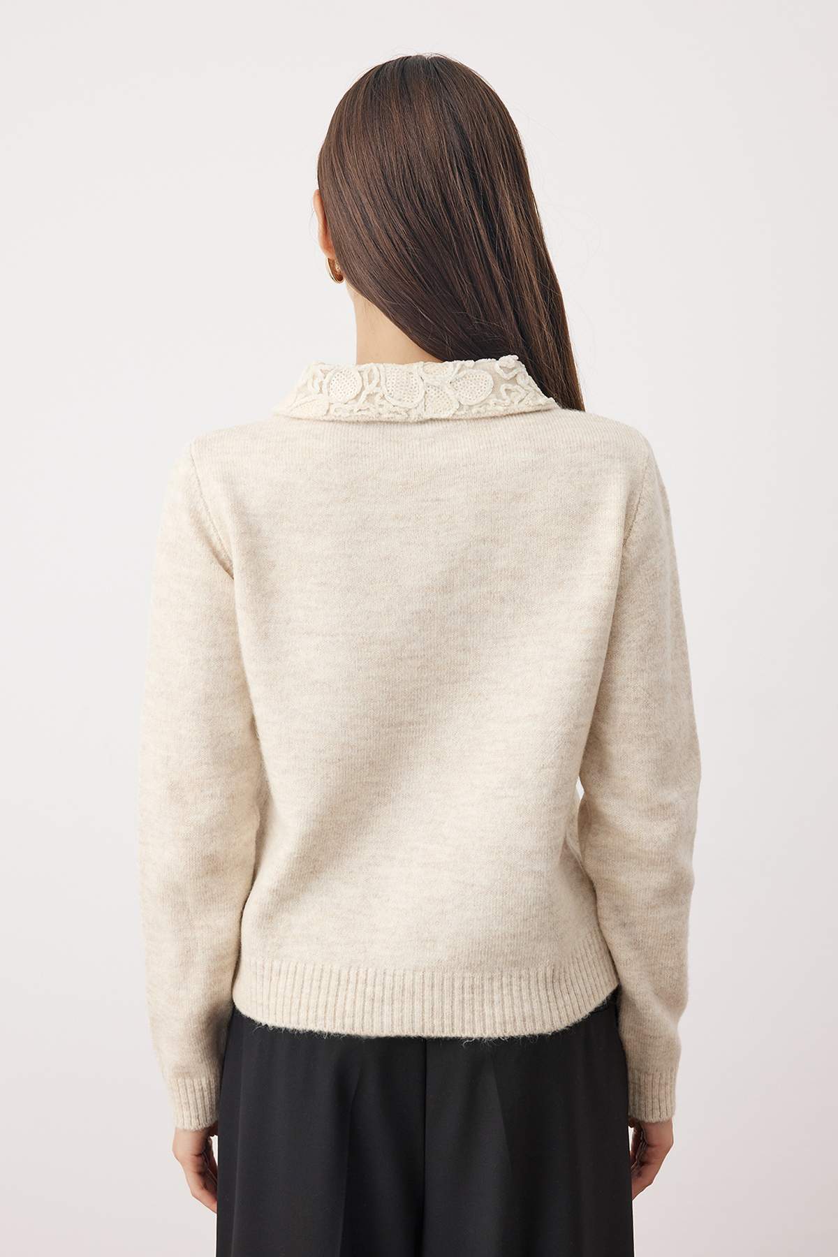 Trendyolmilla  Taş Dantel Yaka Detaylı Triko Hırka TWOAW26HI00176 - Görsel 4