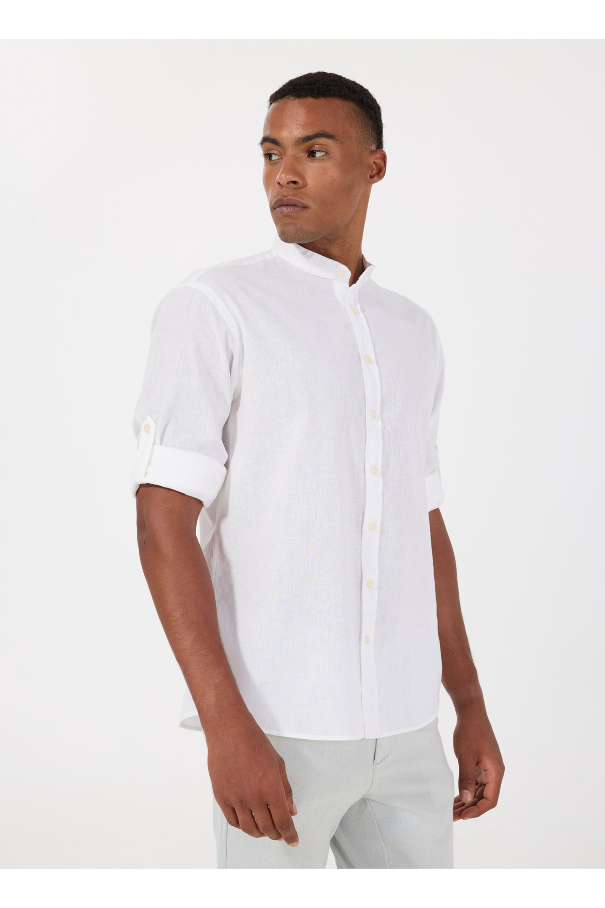 آلتین ییدلیز کلاسیکس پیراهن مردانه سفید یقه ماندارین Altınyıldız Classics Comfort Fit ACE020252167_BYZ