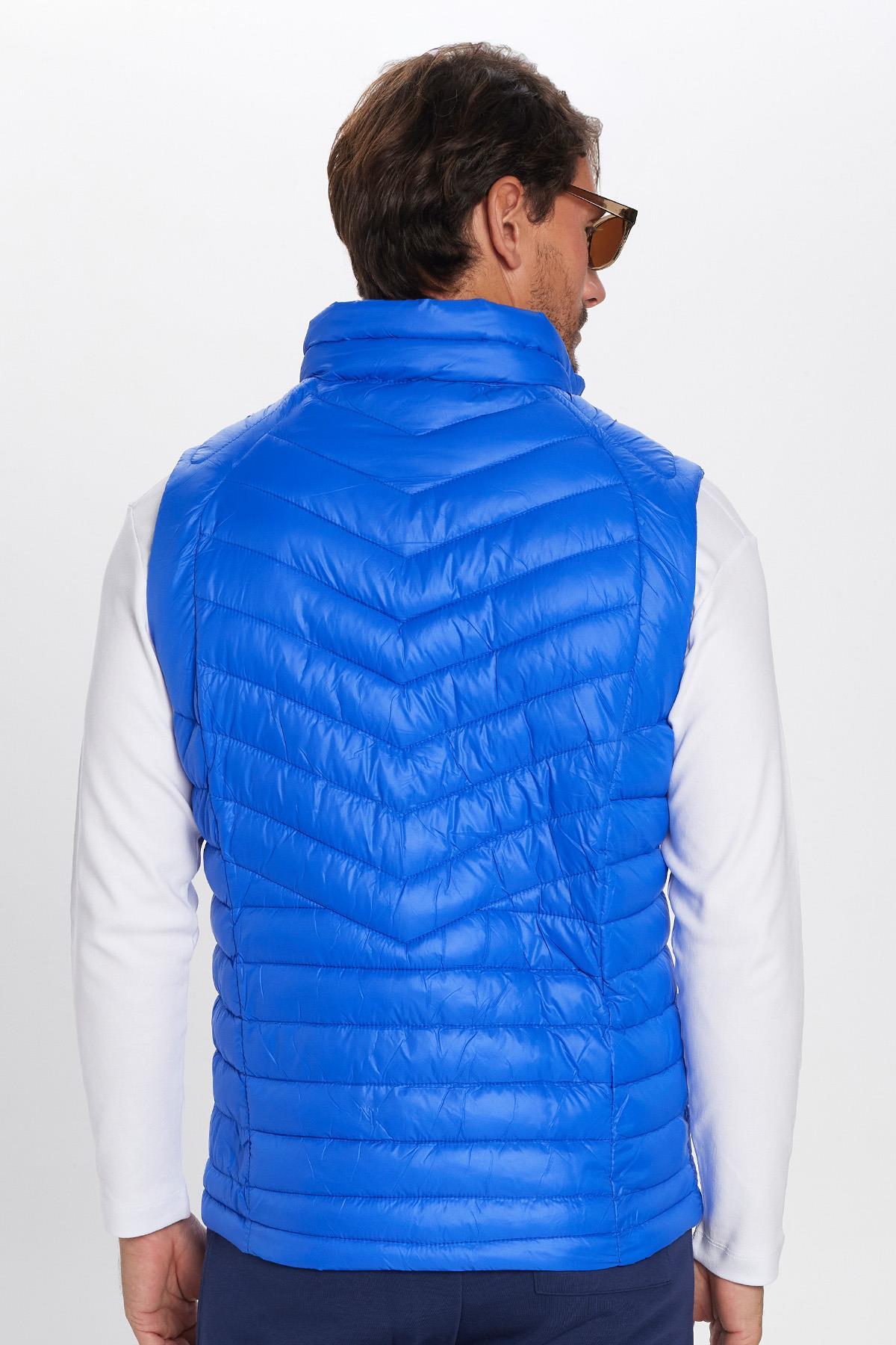 Tudors  Erkek Standart Fit Dik Yaka Cepli Fermuarlı Sıcak Tutan Saks Mavi Şişme Yelek - Görsel 5