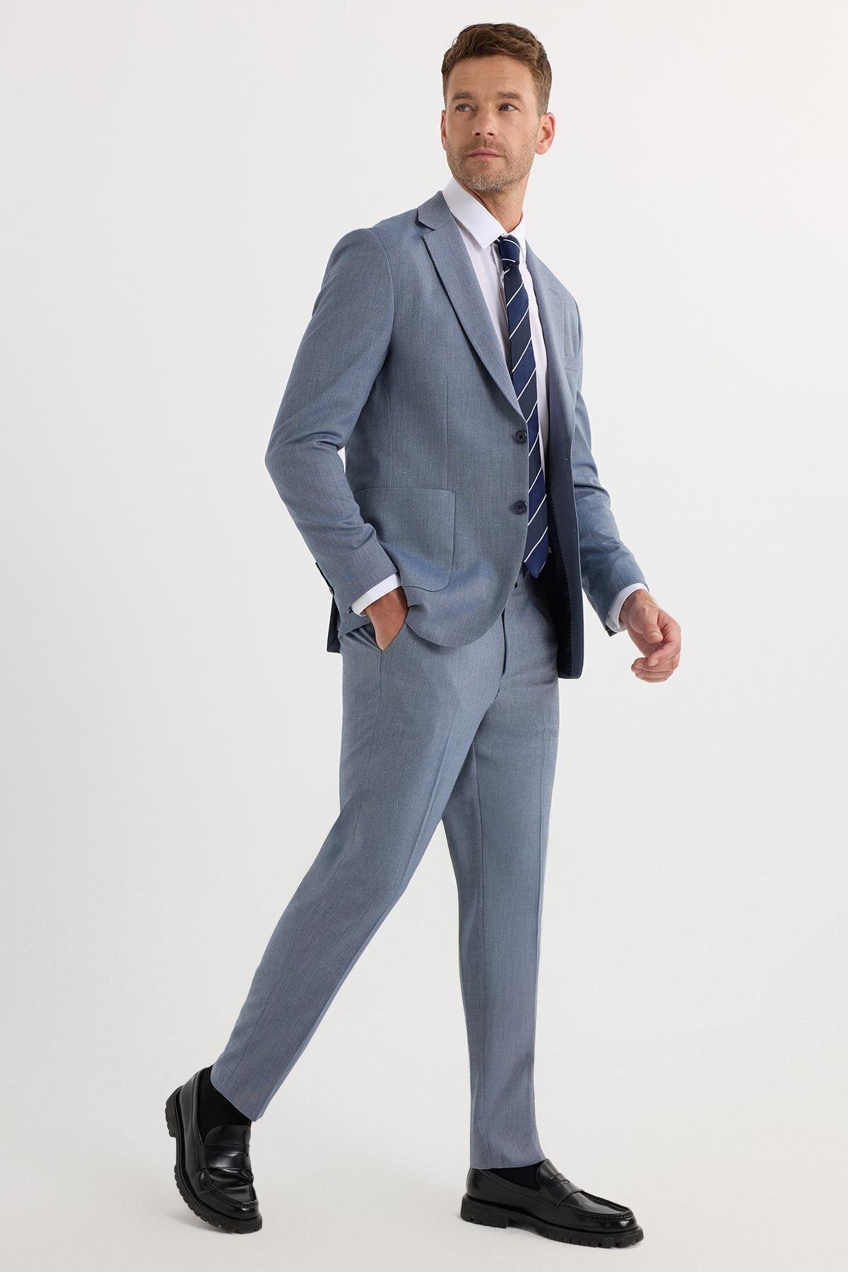 Tudors Erkek Regular Fit Esnek Likralı Kumaş Mono Yaka Torba Cepli Takım Elbise