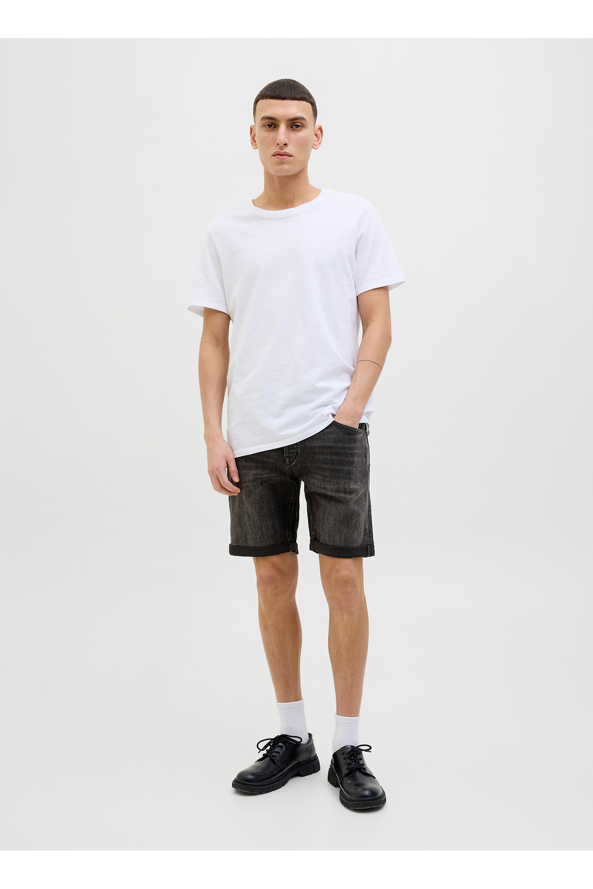 جک اند جونز مدل شلوارک جین معمولی مردانه مشکی 12269608_JJIRICK JJFOX SHORTS CB 31