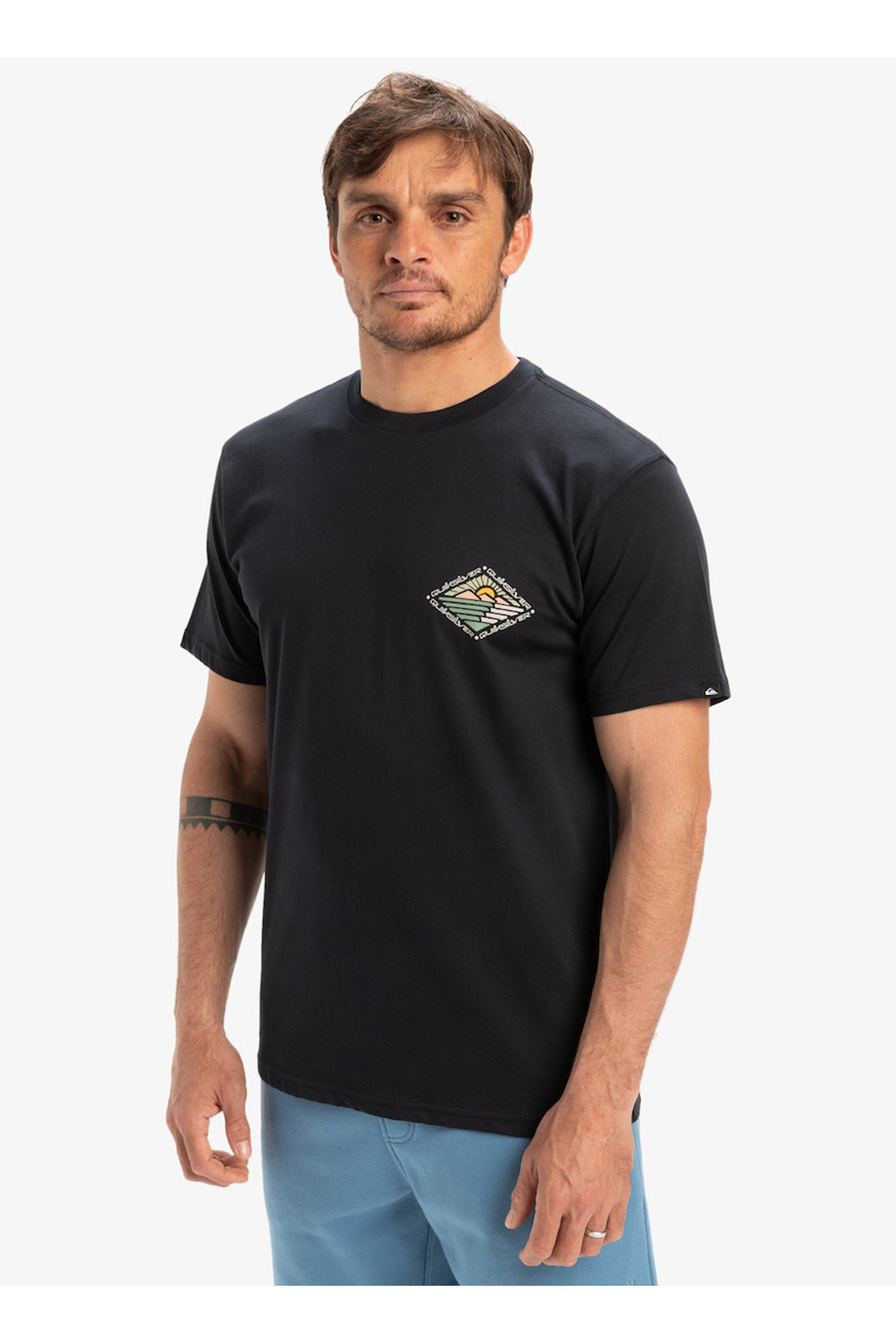 کوییک سیلور تی شرت مردانه طرح EVO FUTURE ISLANDS SS مشکی یقه گرد، سایز معمولی، کد EQYZT08038