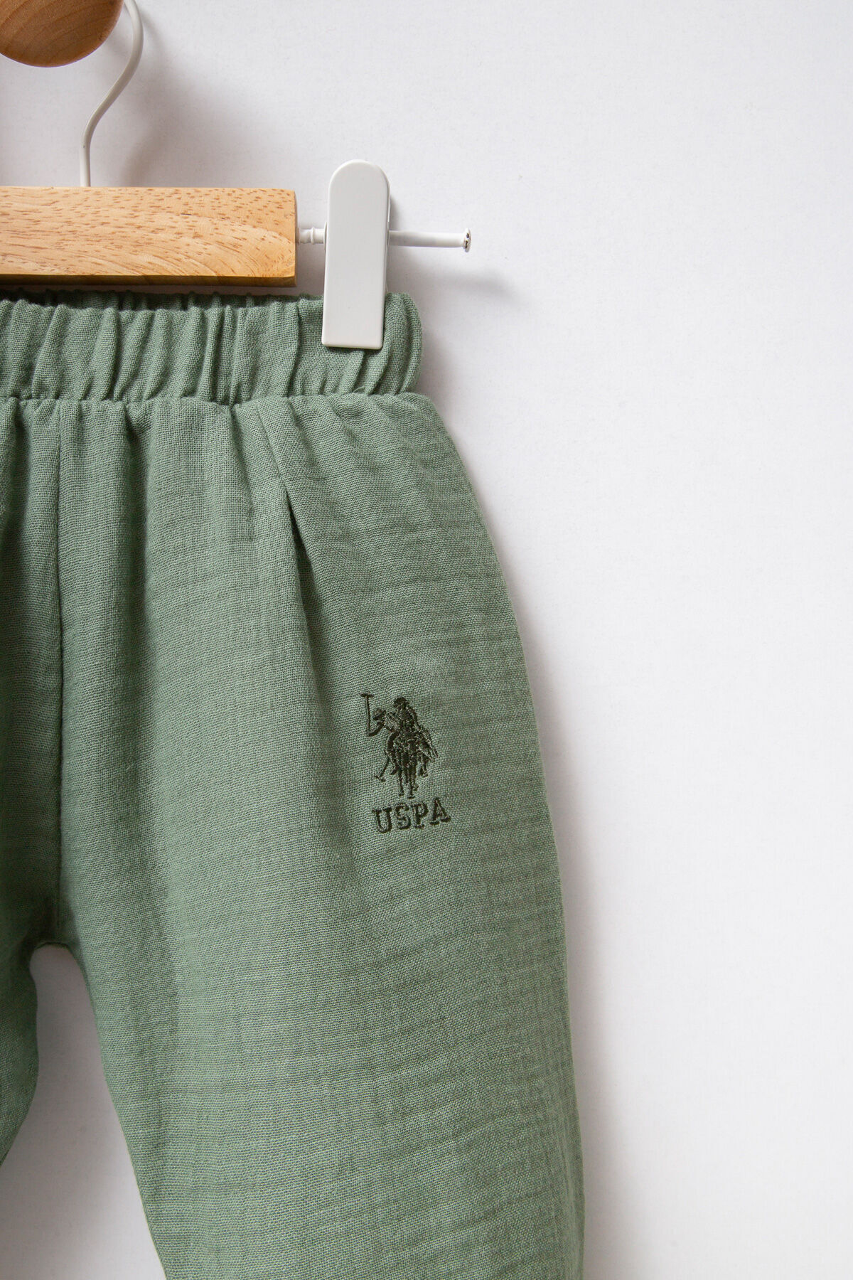 U.S. Polo Assn. Erkek Bebek Haki Bebek Takım fotoğrafı 3 (önizleme)