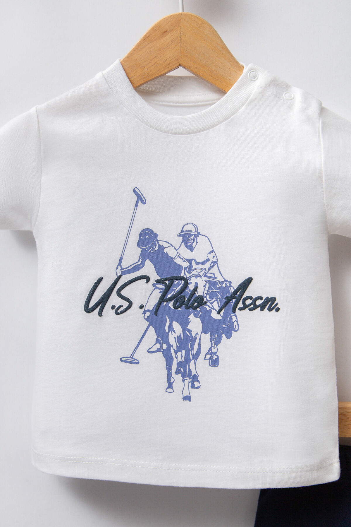 U.S. Polo Assn. Erkek Bebek Beyaz Bebek Takım fotoğrafı 2 (önizleme)