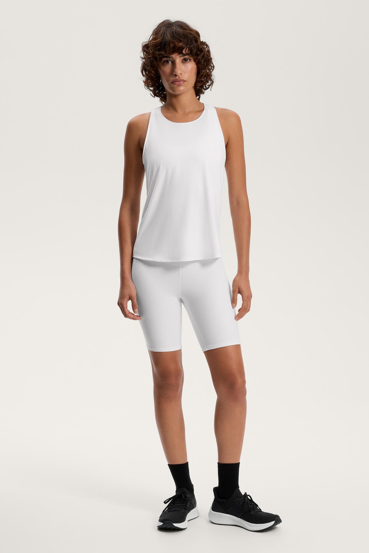 Oysho Comfortlux cross back tişört görsel 2