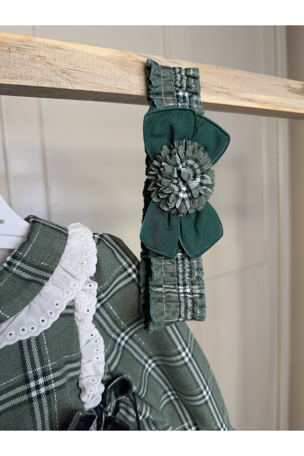 Yollo Kids Kız Bebek Uzun Kollu Kabarık Etekli Şık Elbise Ve Saç Bandı fotoğrafı 7 (önizleme)