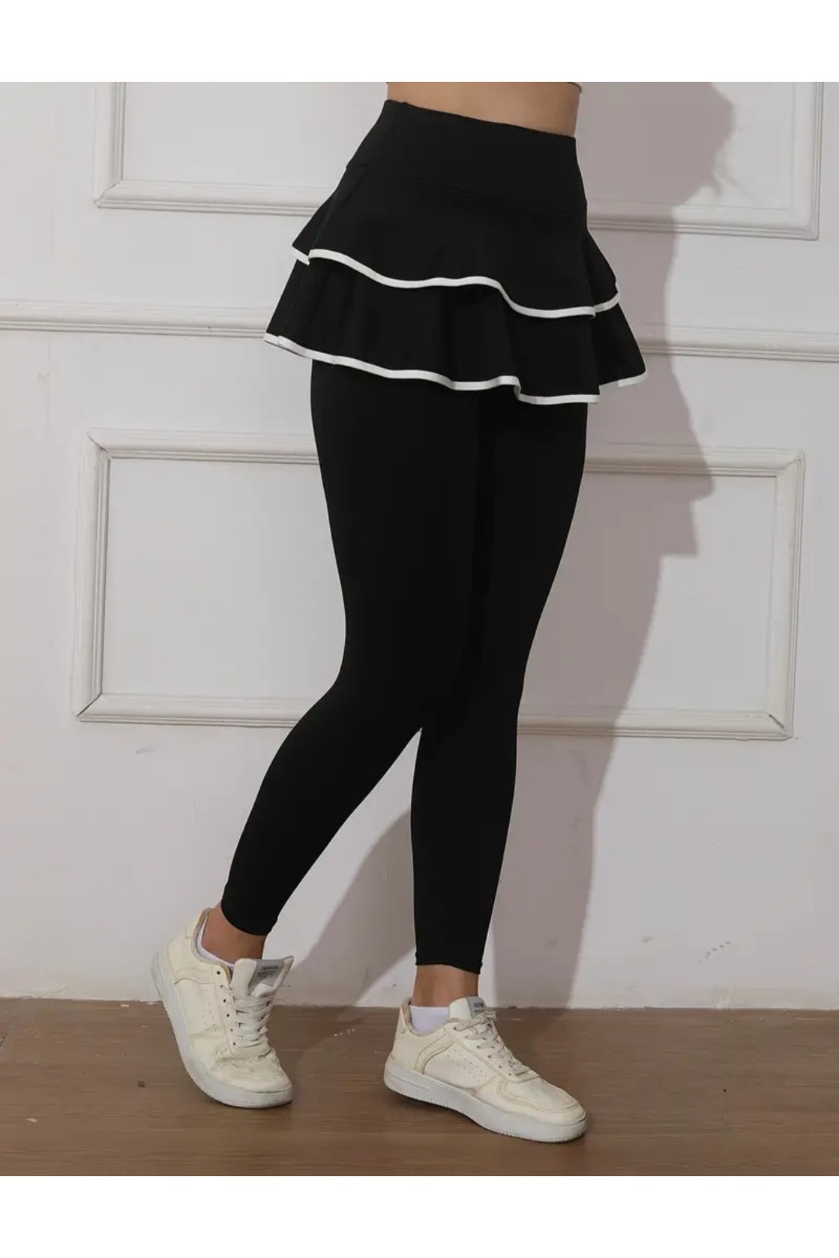 MAROVOAY  Etek ucu beyaz biye detaylı taytlı spor etek - Görsel 3