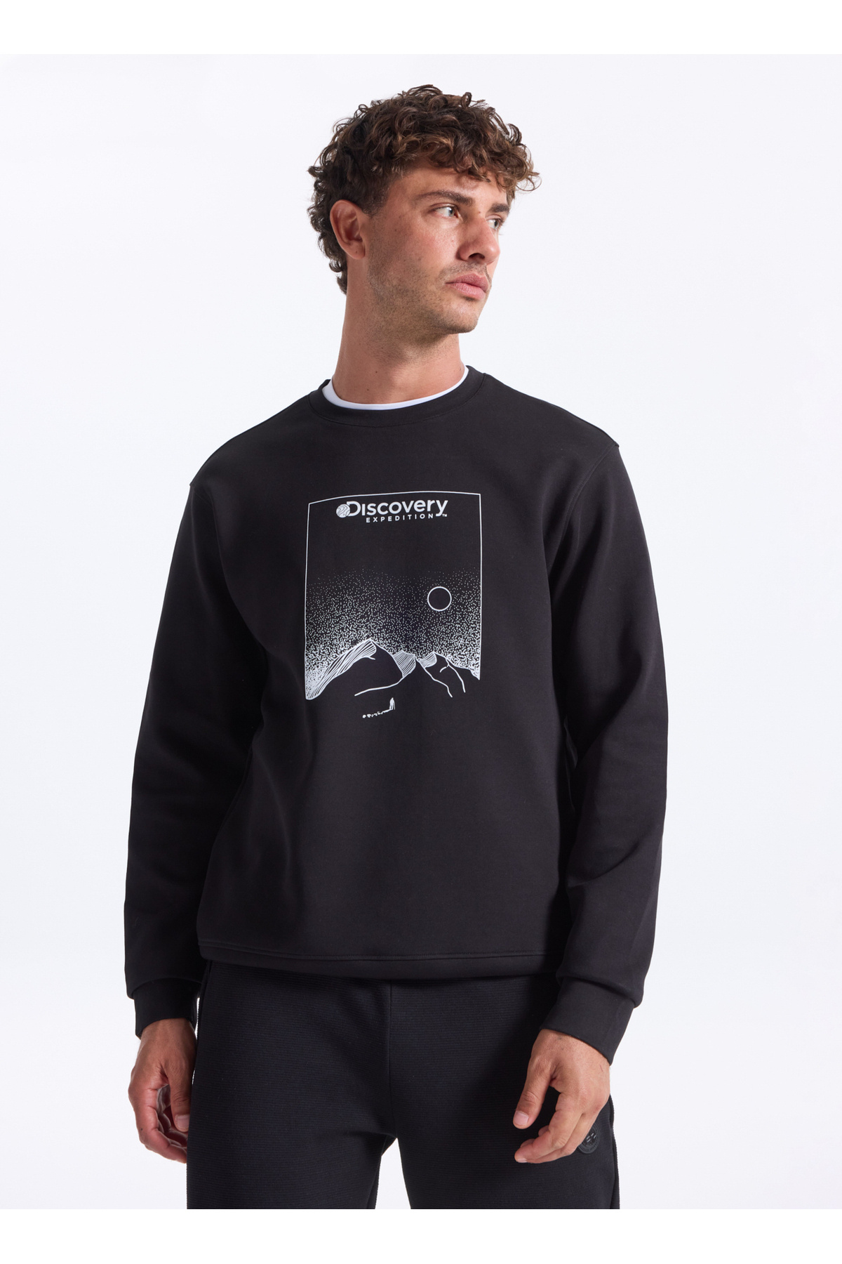 دیسکاوری اکسپدیشن سویشرت مردانه طرح‌دار یقه گرد مشکی D5WM-SWT3804