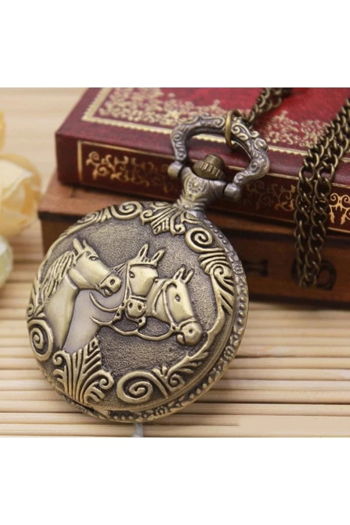 HAYAT STORE At Büstü Köstekli Saat Alk2611 - Lisinya