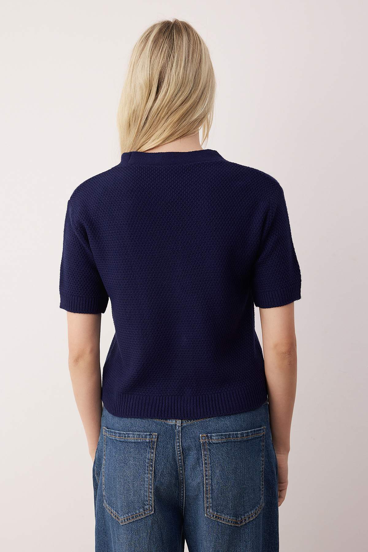 Trendyolmilla  Lacivert Düğme Aksesuar Detaylı Triko Hırka TWOAW26HI00266 - Görsel 4