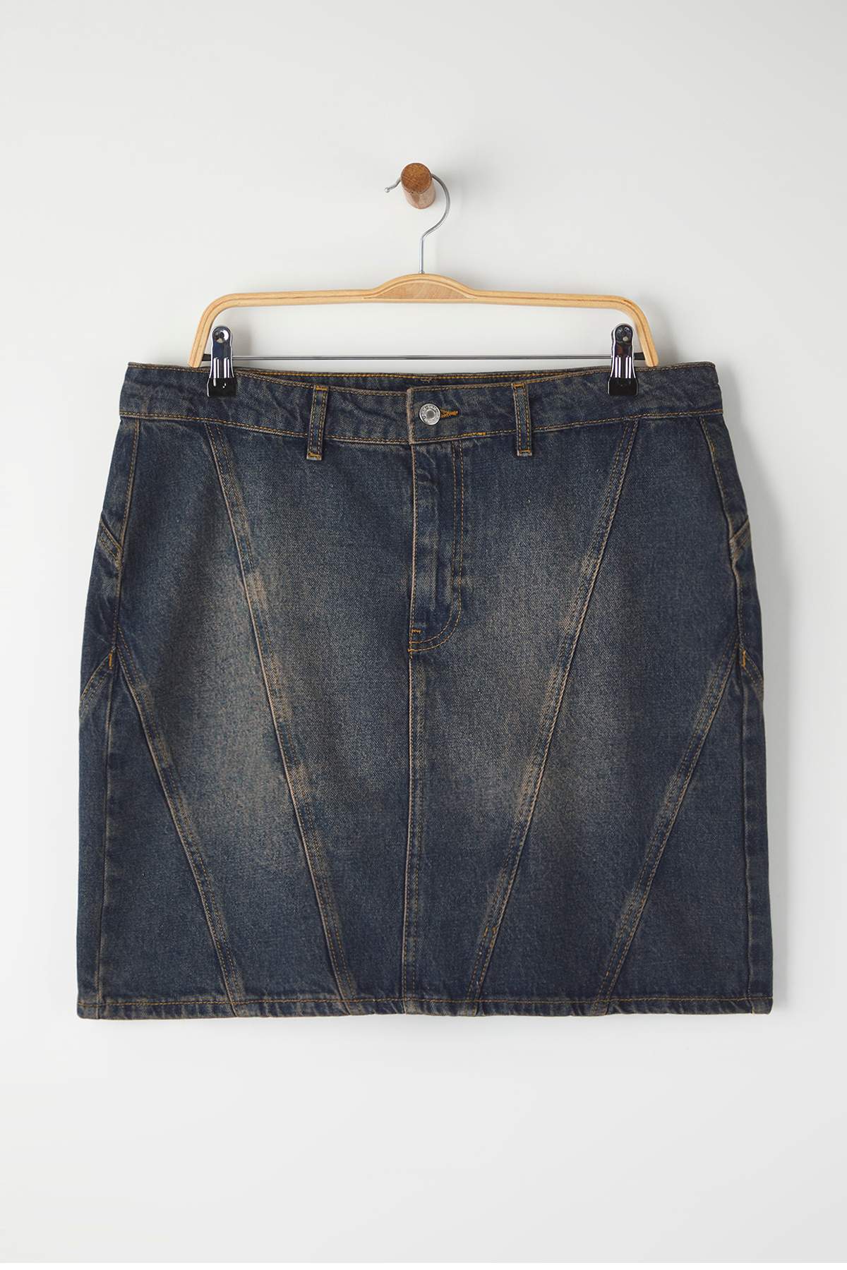 Trendyolmilla  More Sustainable Koyu Mavi Dikiş Detaylı %100 Pamuk Non-Stretch Mini Denim Etek TBBAW26AZ00037 - Görsel 5