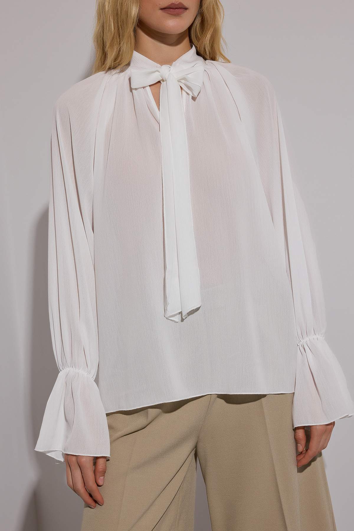 Trendyolmilla  Beyaz Boyundan Bağlamalı Astarsız Dokuma Party Bluz TPRAW26BZ00025 - Görsel 7