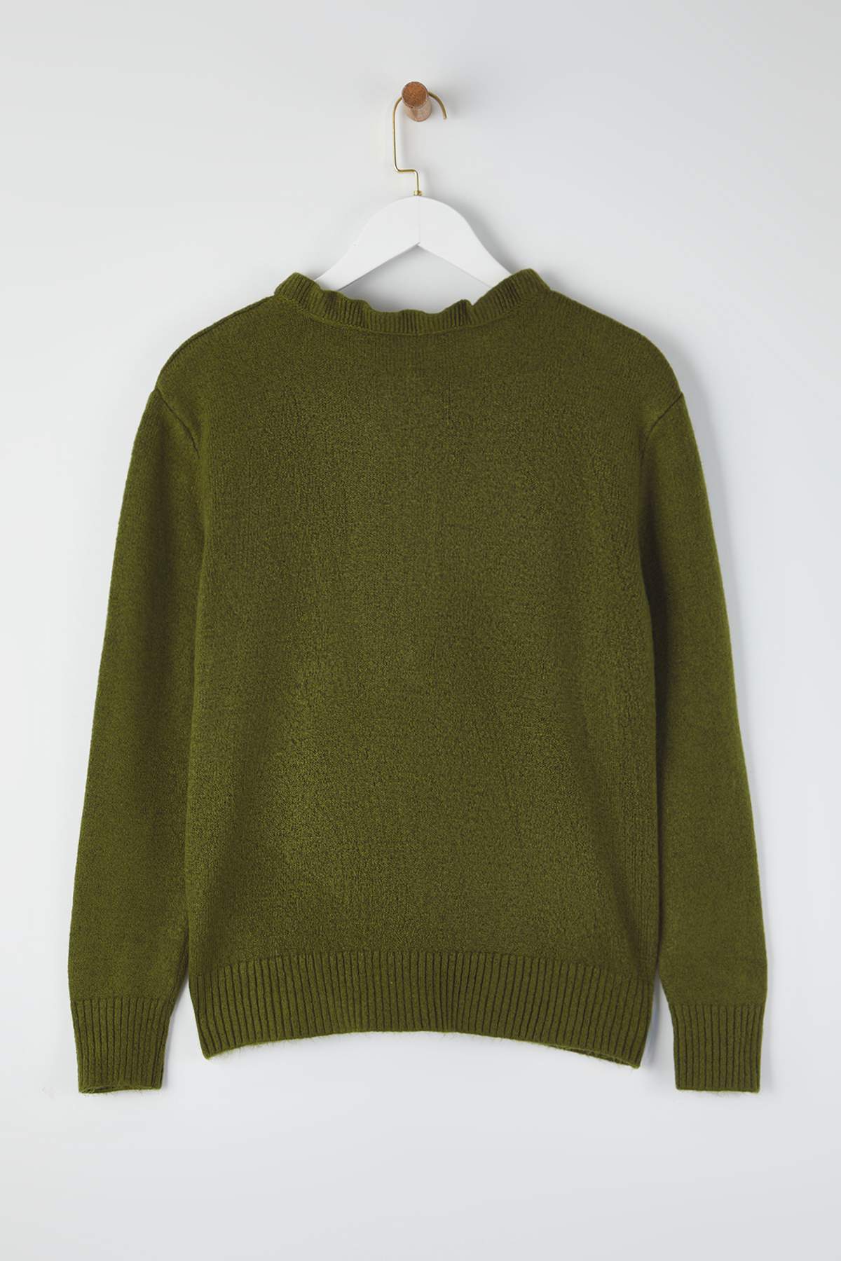 Trendyolmilla  Haki Yaka Detaylı Yumuşak Dokulu Triko Kazak TWOAW26KZ00221 - Görsel 6