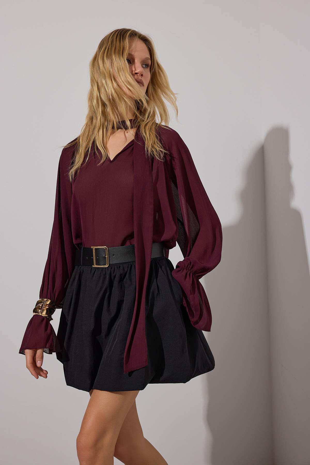 Trendyolmilla  Siyah Şort Astarlı Kemerli Ekstra Kısa/Süper Mini Etek TPRAW26ET00003 - Görsel 6