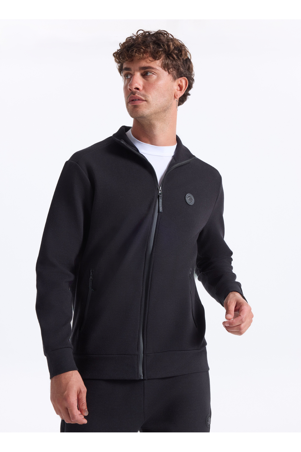 دیسکاوری اکسپدیشن سویشرت مردانه ساده و راحت یقه ایستاده مشکی D5WM-SWT3988