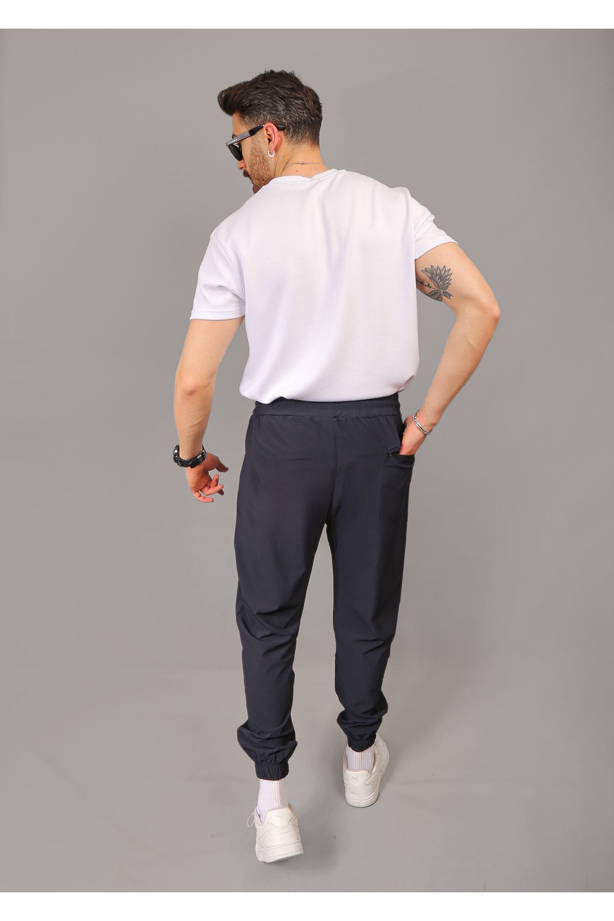 INFLUYENTE Erkek Lacivert Baggy Tarz Paraşüt Kumaş Paça Lastikli Eşofman Altı görsel 5