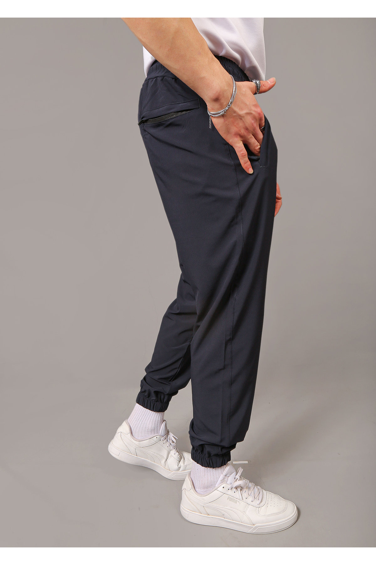 INFLUYENTE Erkek Lacivert Baggy Tarz Paraşüt Kumaş Paça Lastikli Eşofman Altı görsel 6