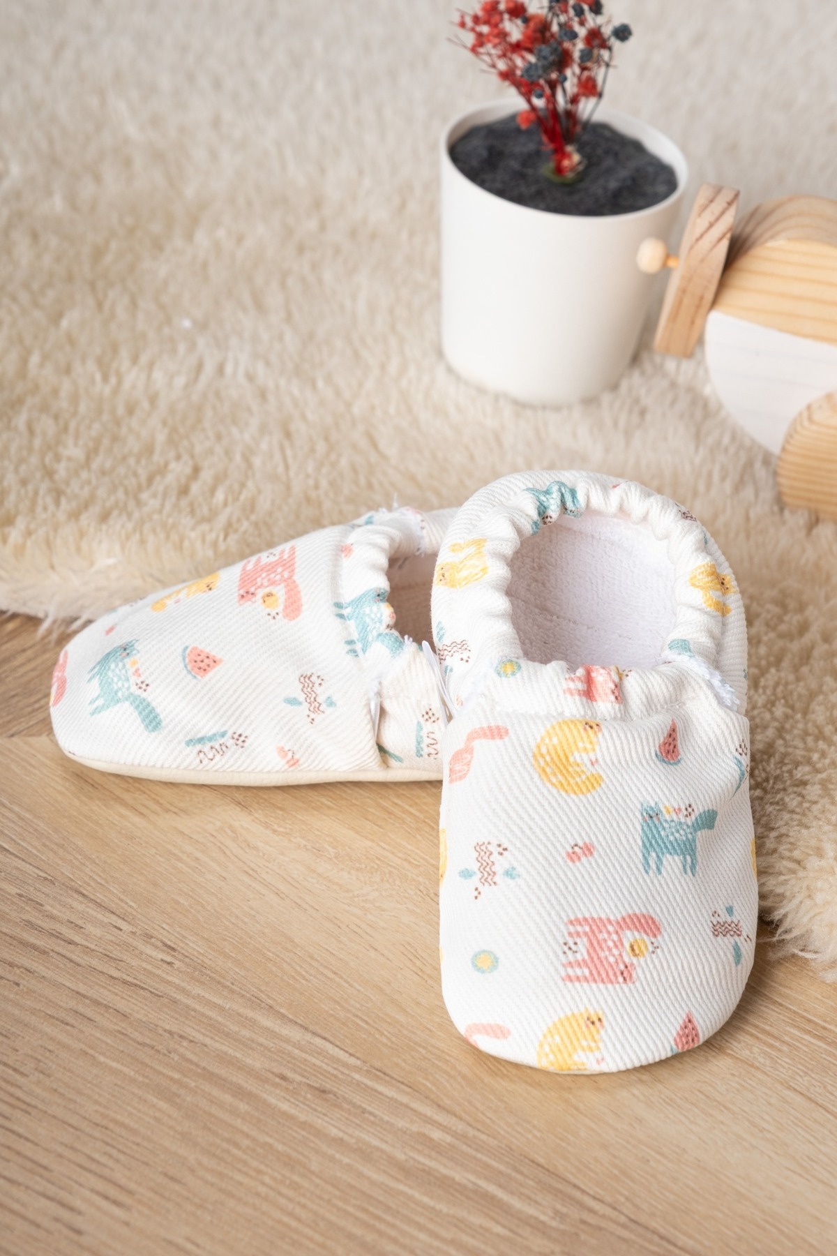 Buude Kids Kaydırmaz Tabanlı, Pamuk Havlu Astarlı Bebek Patiği fotoğrafı 4 (önizleme)