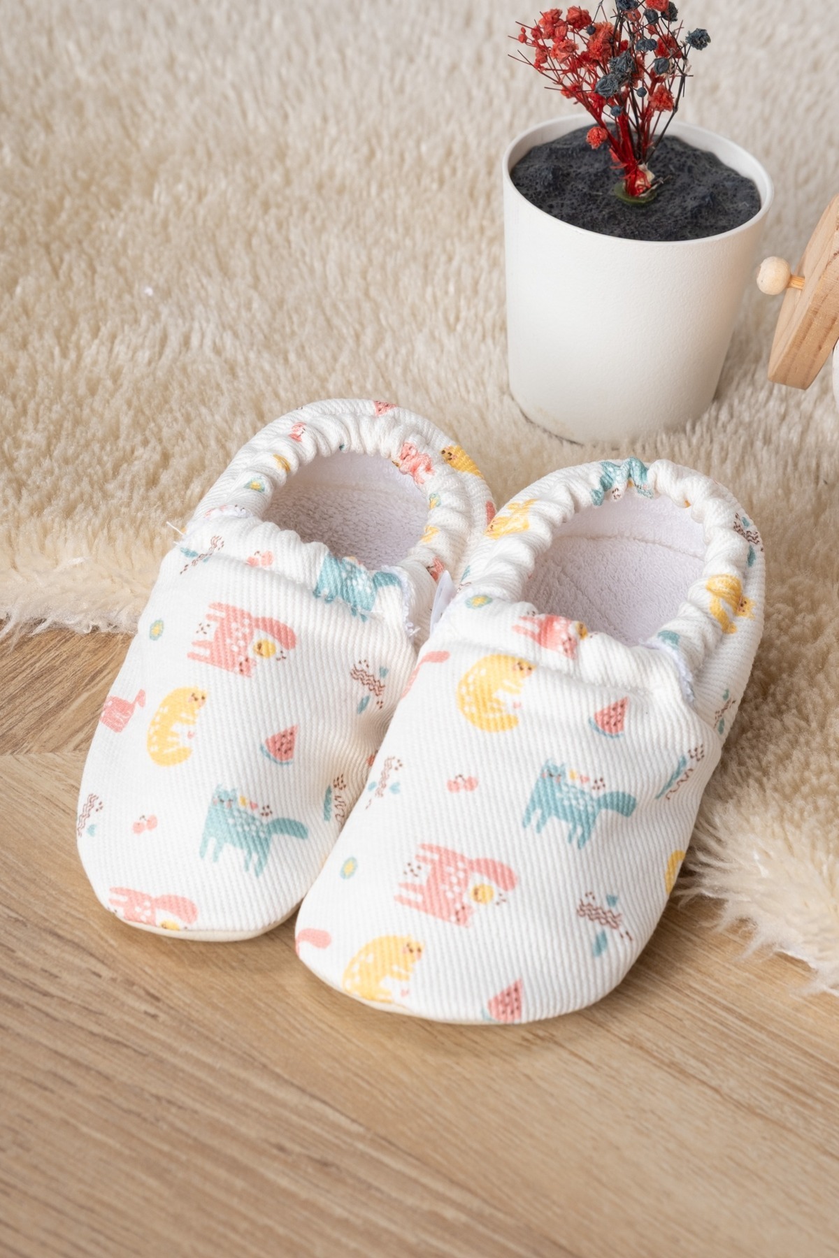 Buude Kids Kaydırmaz Tabanlı, Pamuk Havlu Astarlı Bebek Patiği fotoğrafı 6 (önizleme)