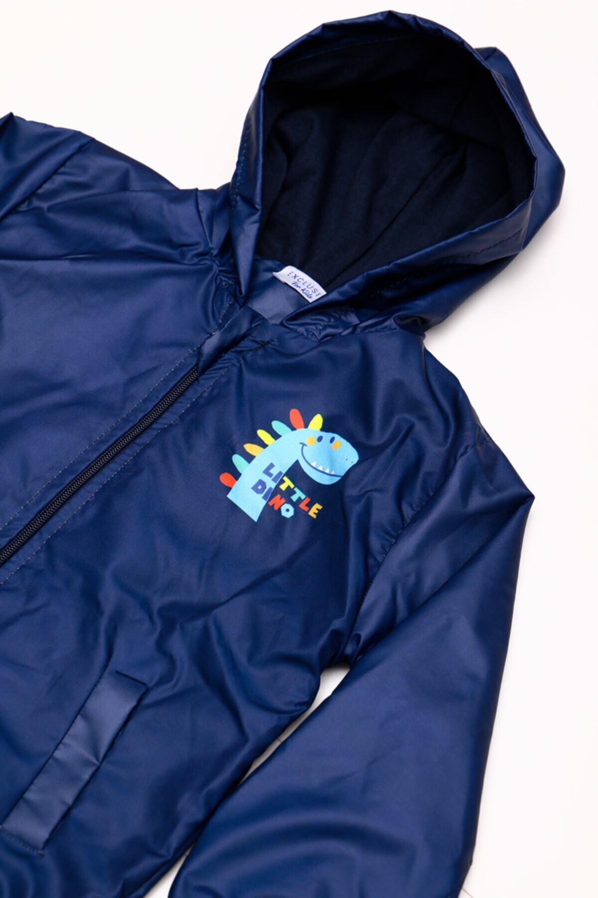Mika Bebek & Çocuk Dinozor Desenli Kapüşonlu Erkek Çocuk Lacivert Yağmurluk fotoğrafı 4 (önizleme)