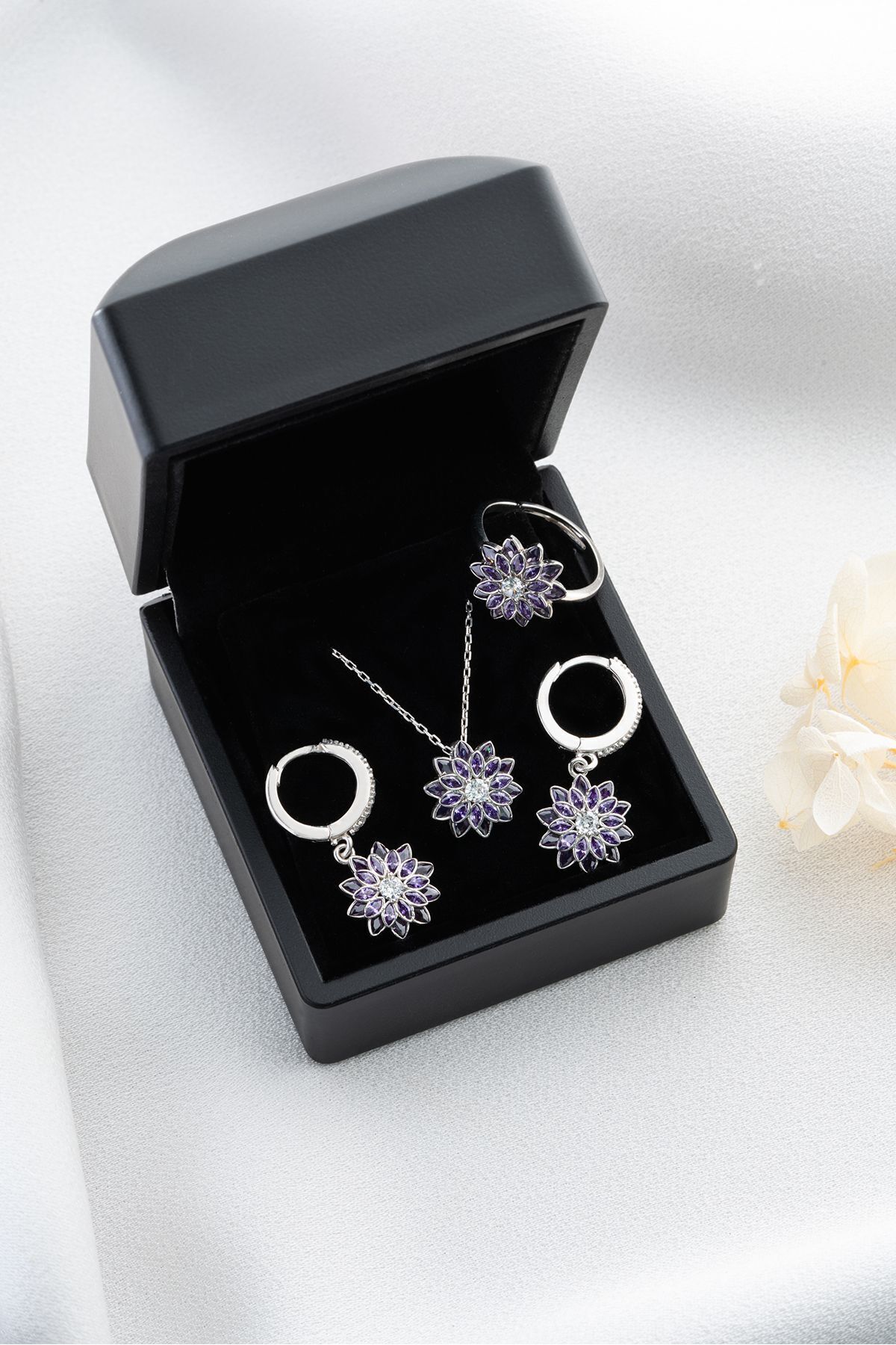 Silvano Jewelry 925 Ayar Gümüş Lotus Çiçeği Takı (Kolye-Küpe-Yüzük)Seti