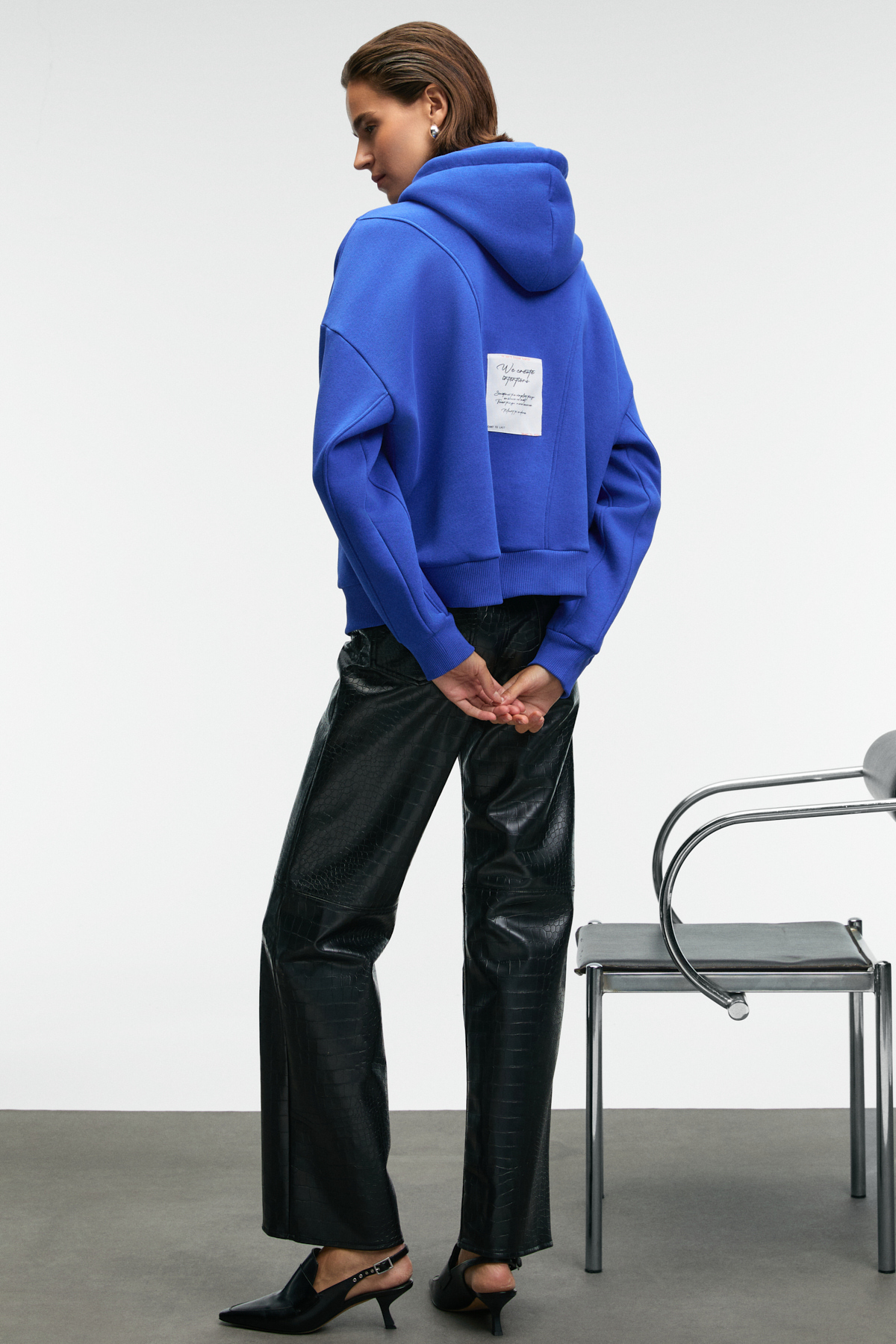 GRIMELANGE VYSELLE Kadın Önü Kesikli Metal Fermuarlı Kapüşonlu Etiket Detaylı Oversize Mavi Sweatshirt görsel 5