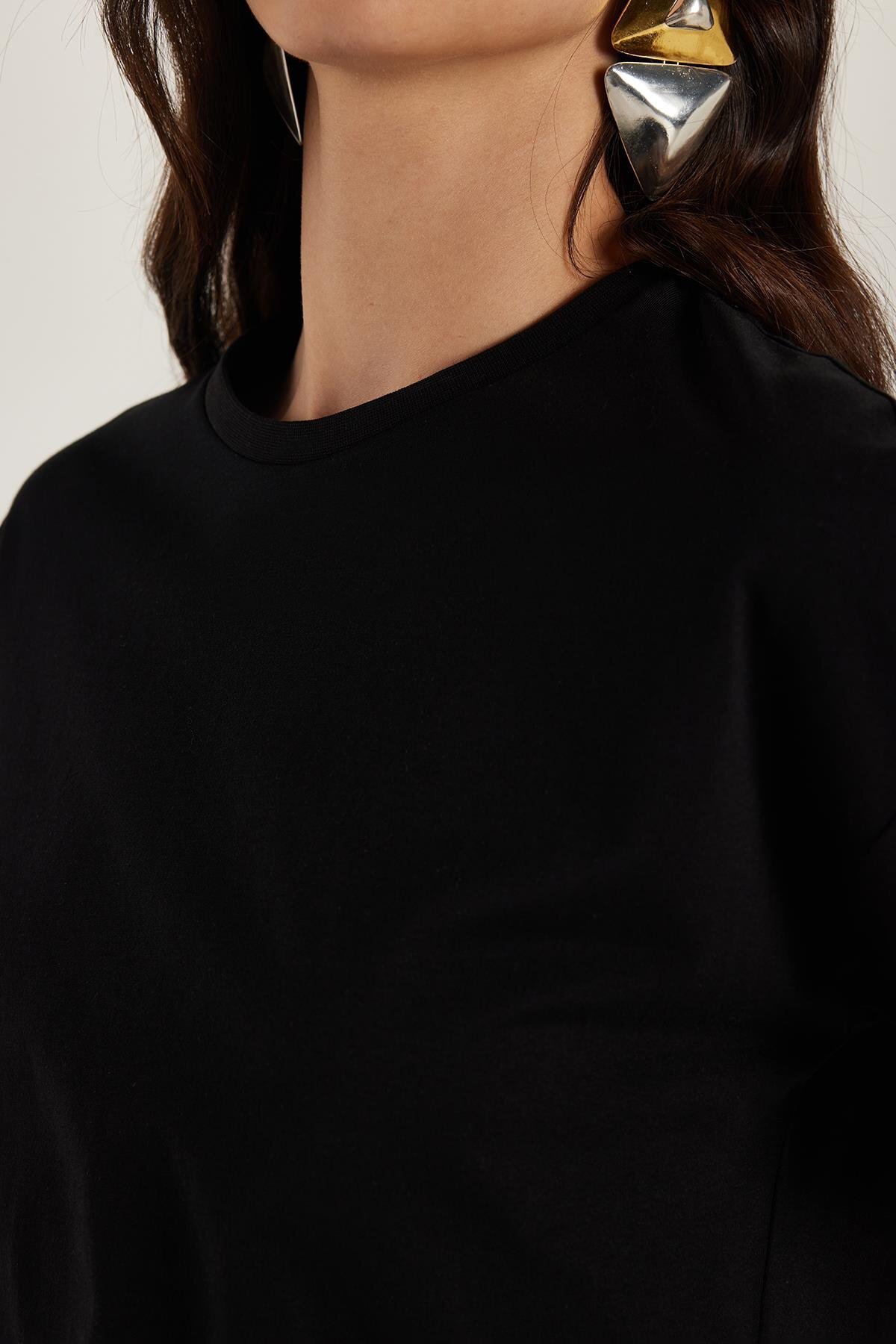 Tudors  Kadın Relax Fit Rahat Kesim %100 Pamuk Bisiklet Yaka Siyah Tişört - Görsel 3