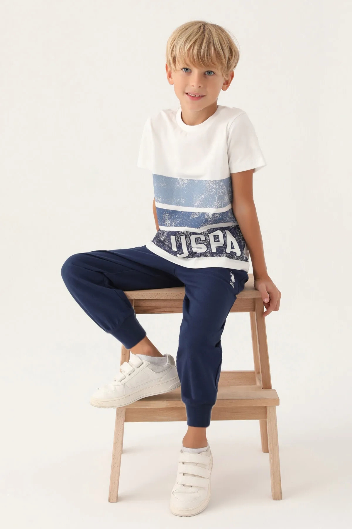 یو اس پولو ست لباس خواب پسرانه آستین کوتاه کرم گارسون مدل ۱۷۲۲