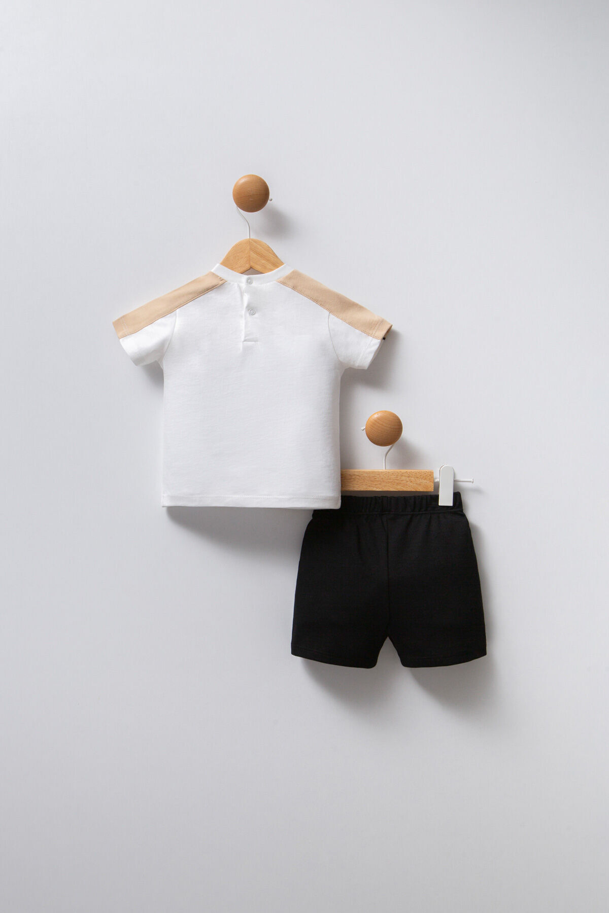 U.S. Polo Assn. Erkek Bebek Krem Bebek Takım fotoğrafı 4 (önizleme)