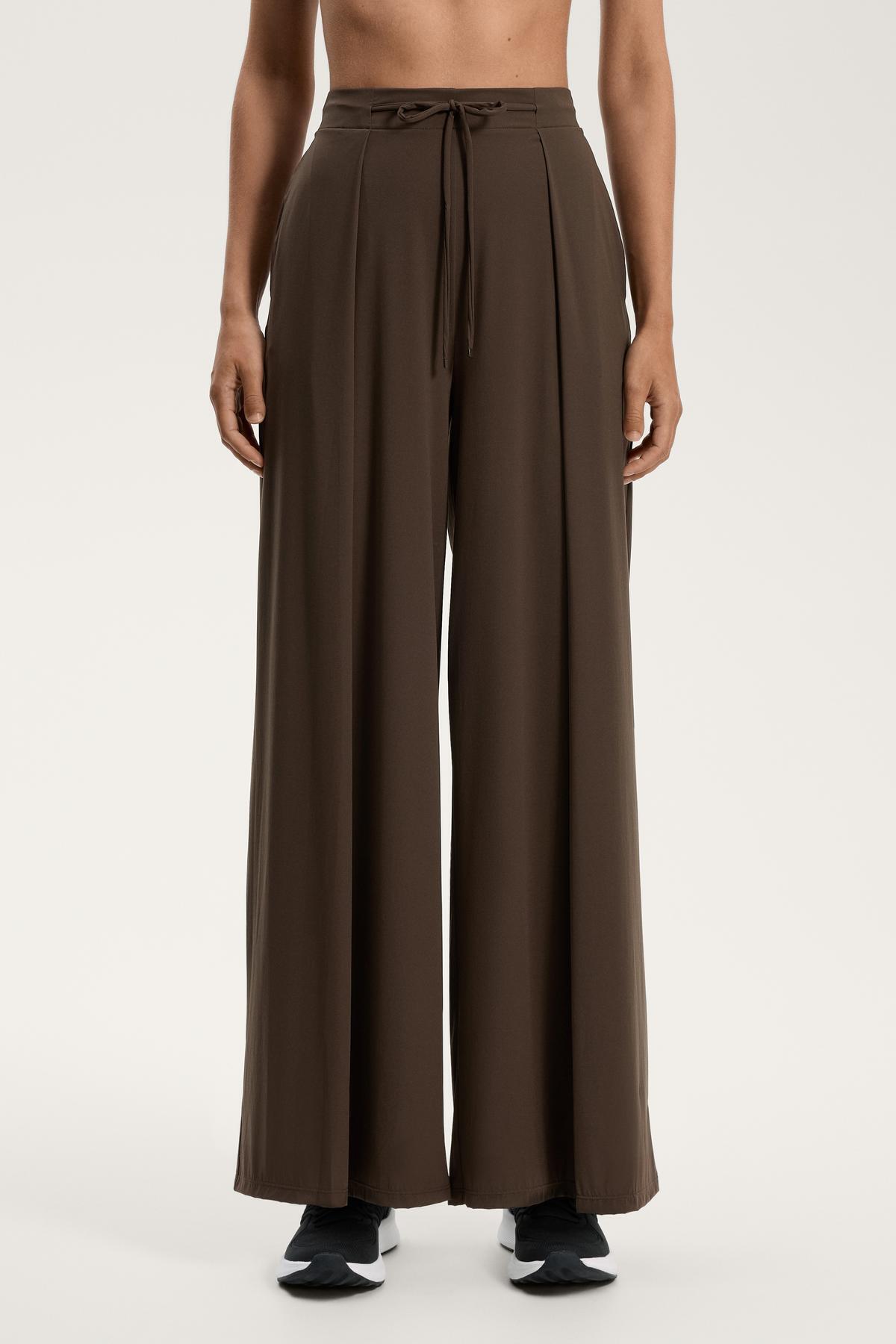 Oysho Pileli Light Touch bol pantolon