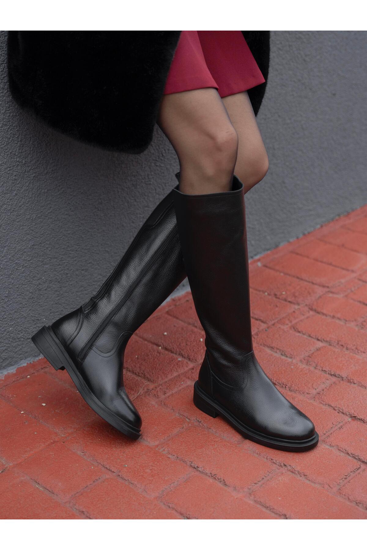 ECENİN BUTİĞİ  Akpom Siyah Hakiki Deri Çizme - Görsel 4