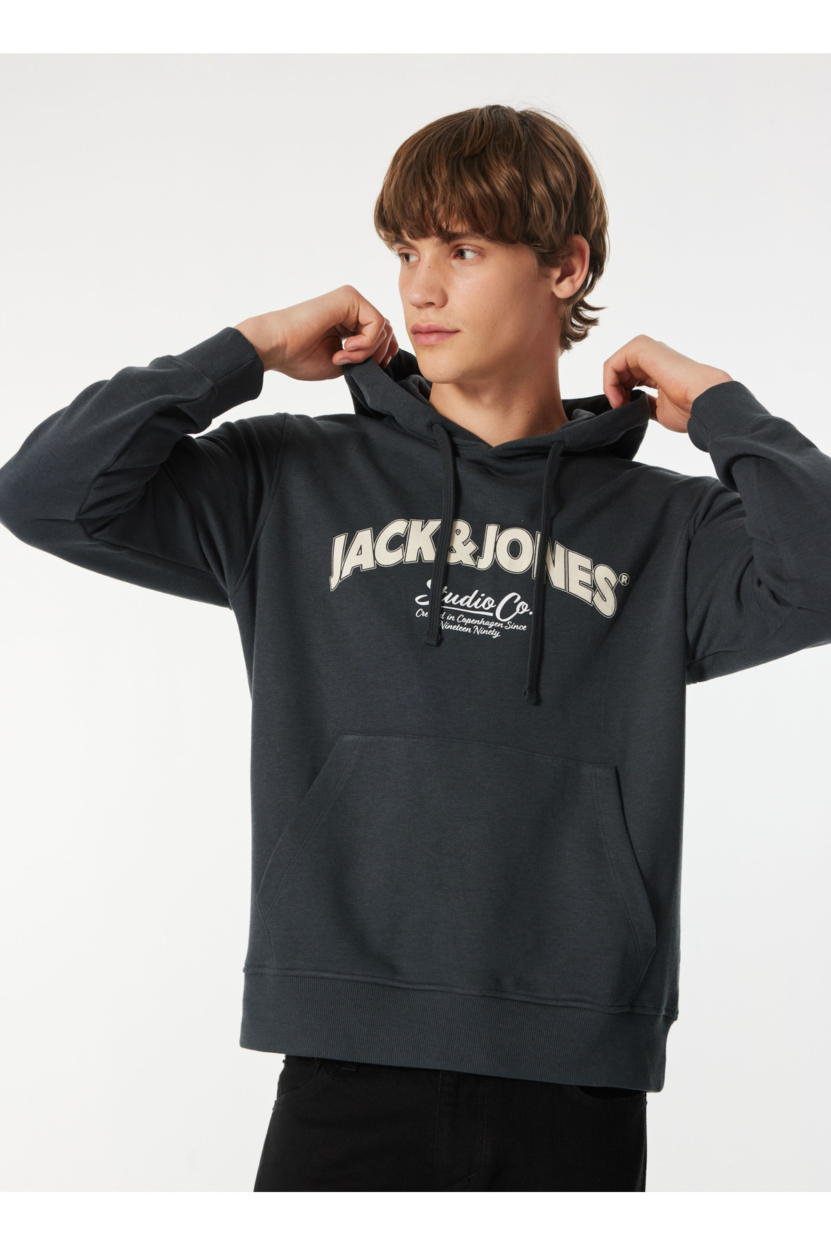 جک اند جونز سویشرت مردانه طوسی تیره یقه دار 12267584_JORBRONX ARCH BIG SWEAT HO