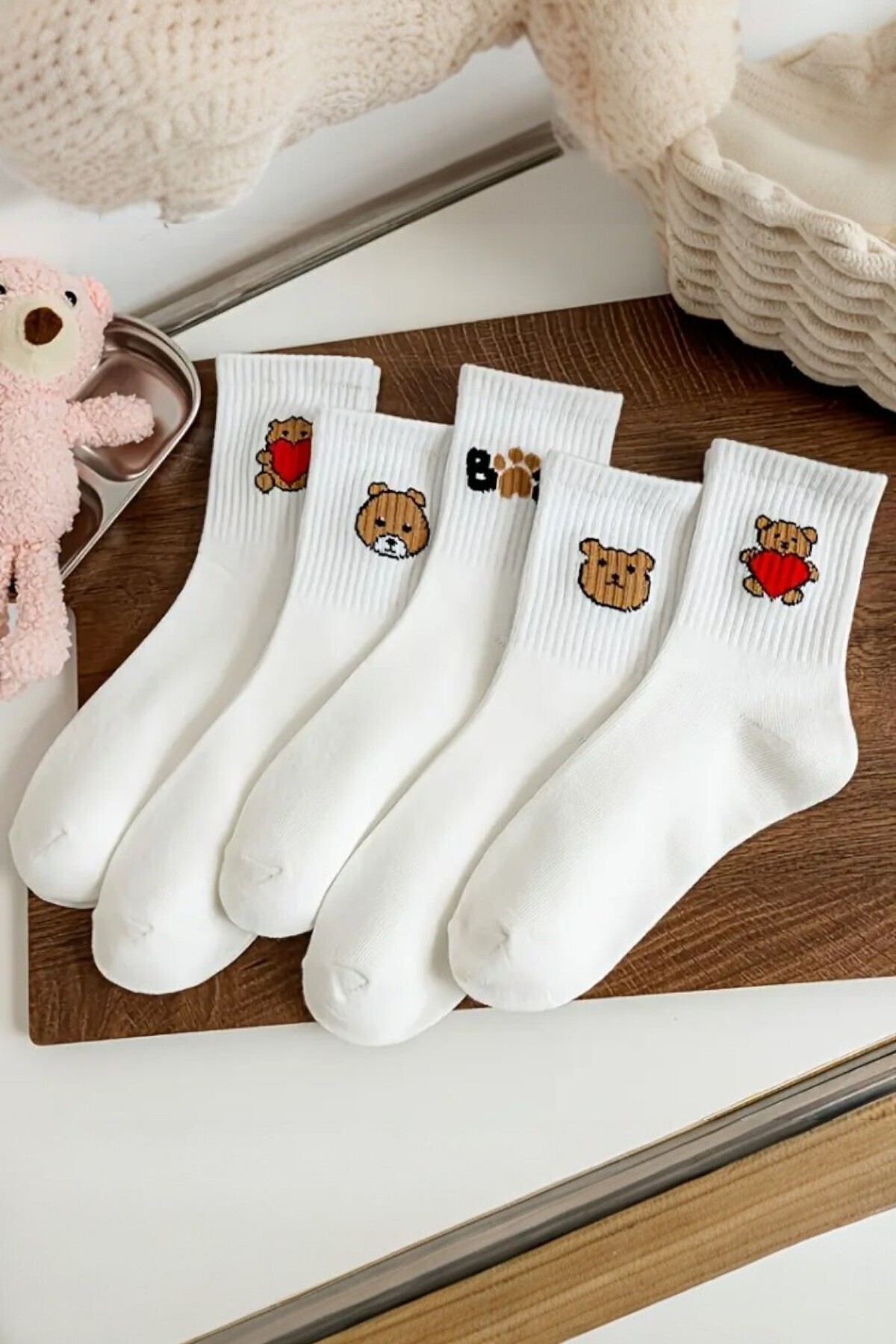 Hitit Socks Kadın 5 Çift Premium Kalite Beyaz Renkli Ayıcık ve Kalp Desenli Kısa Soket Çorap görsel 4