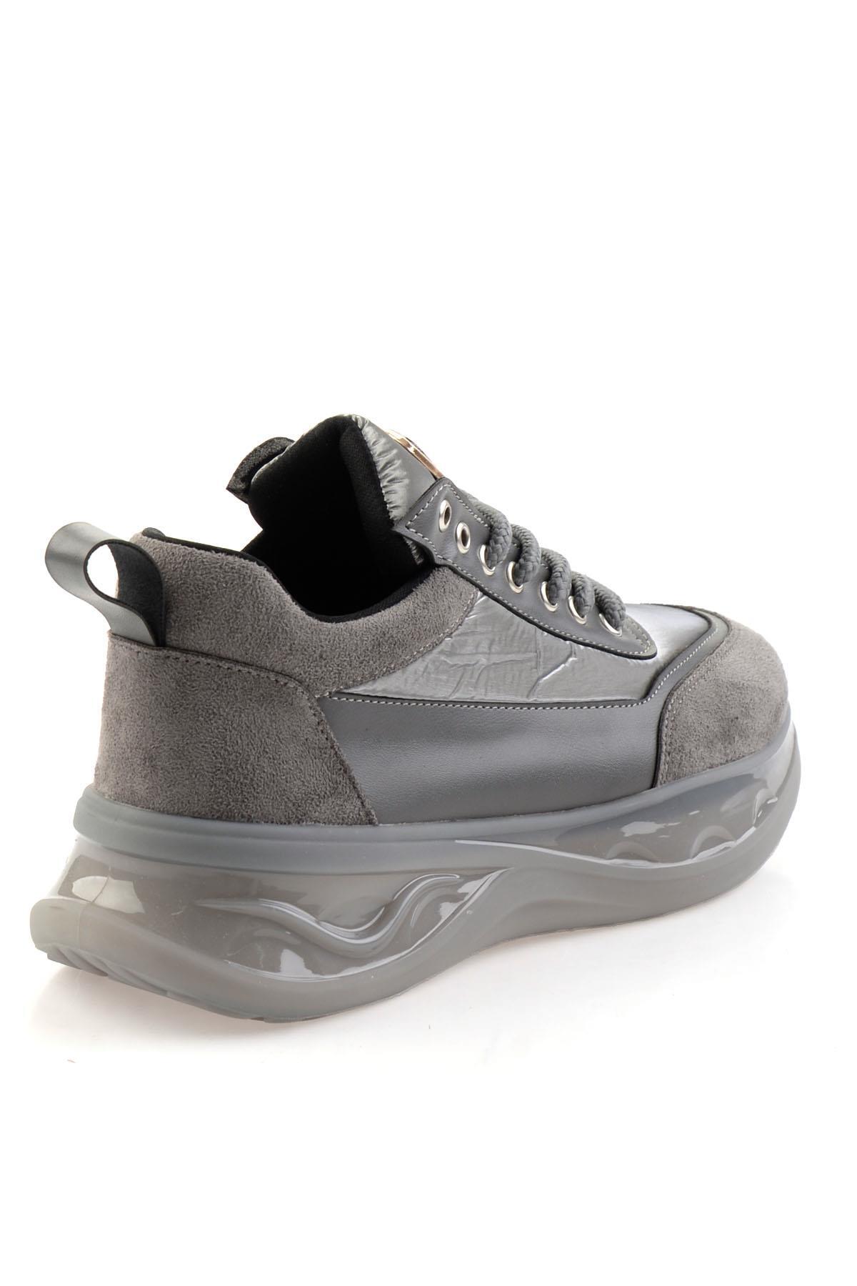 Resim Bambi Füme Kadın Sneaker K01228400472 