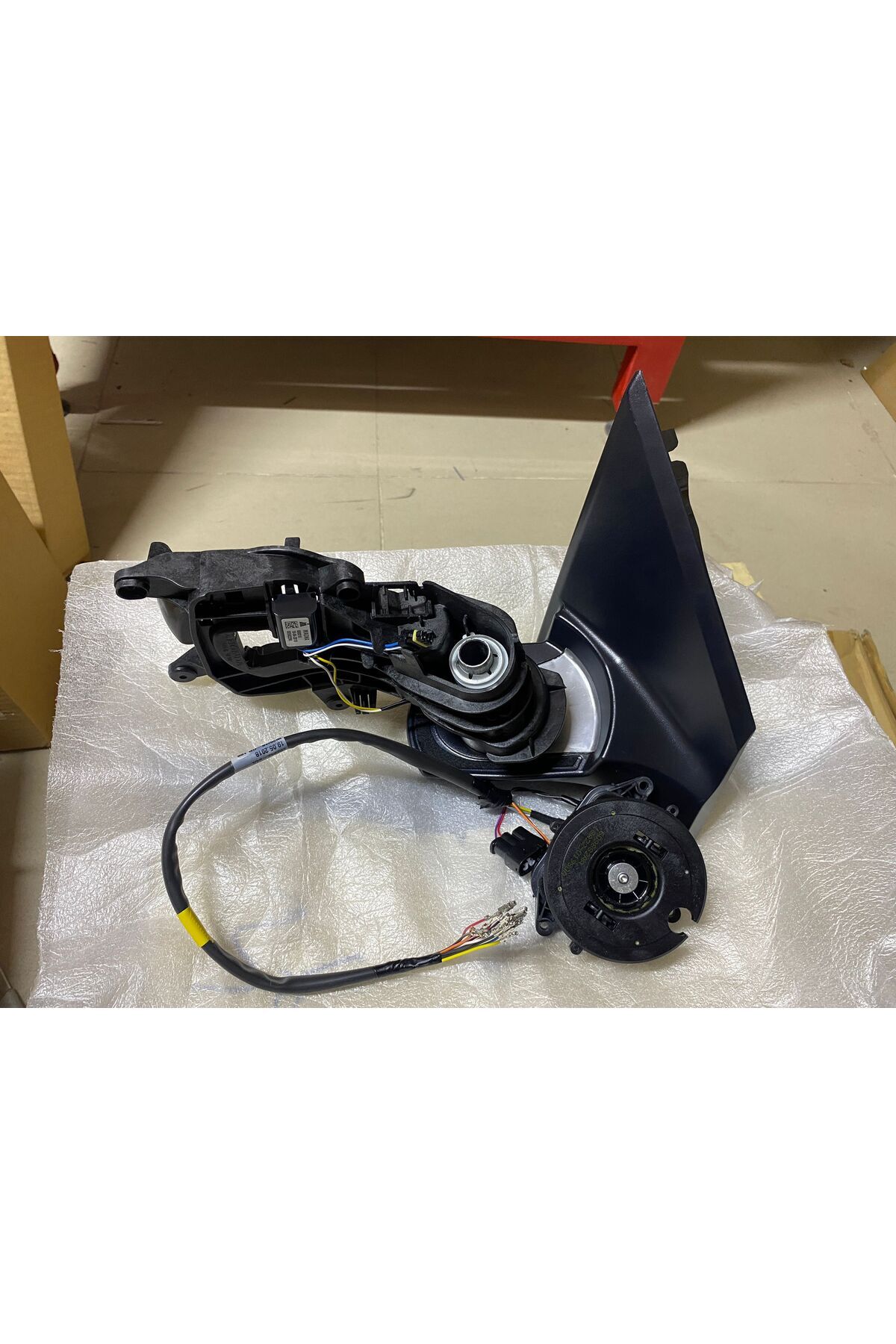 Honda SAG AYNA ALT BRAKETİ 2015 2018 ARASI CR-V