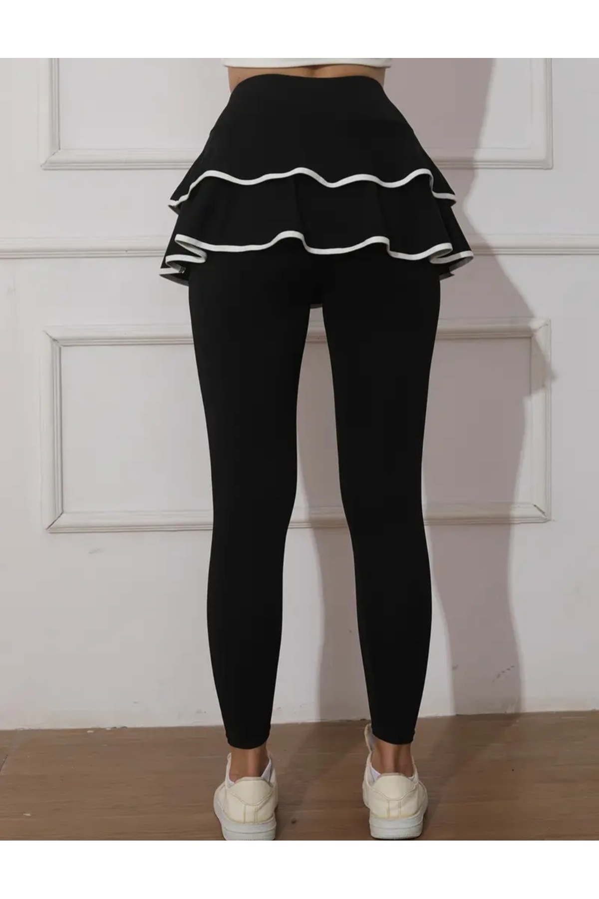 MAROVOAY  Etek ucu beyaz biye detaylı taytlı spor etek - Görsel 4