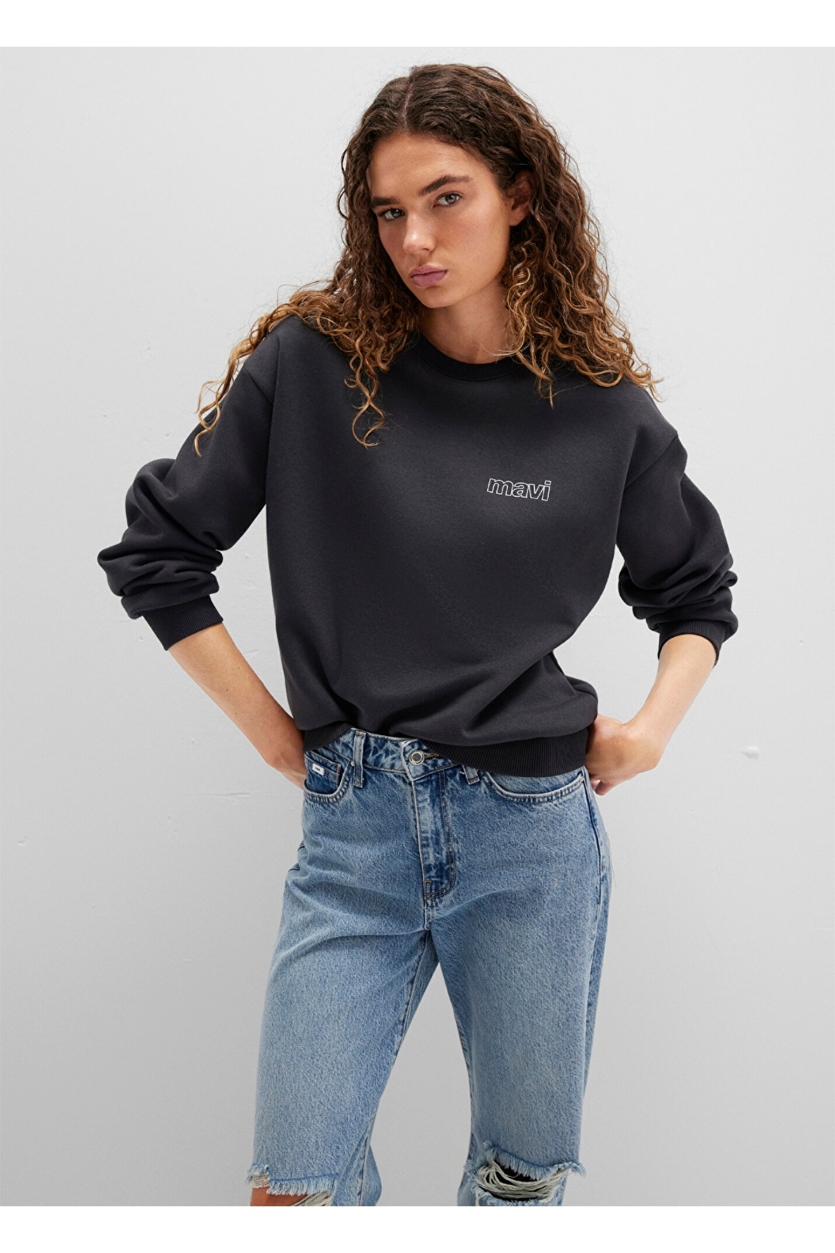 سویشرت ماوی 19637984376 سویشرت ماوی 19637984376