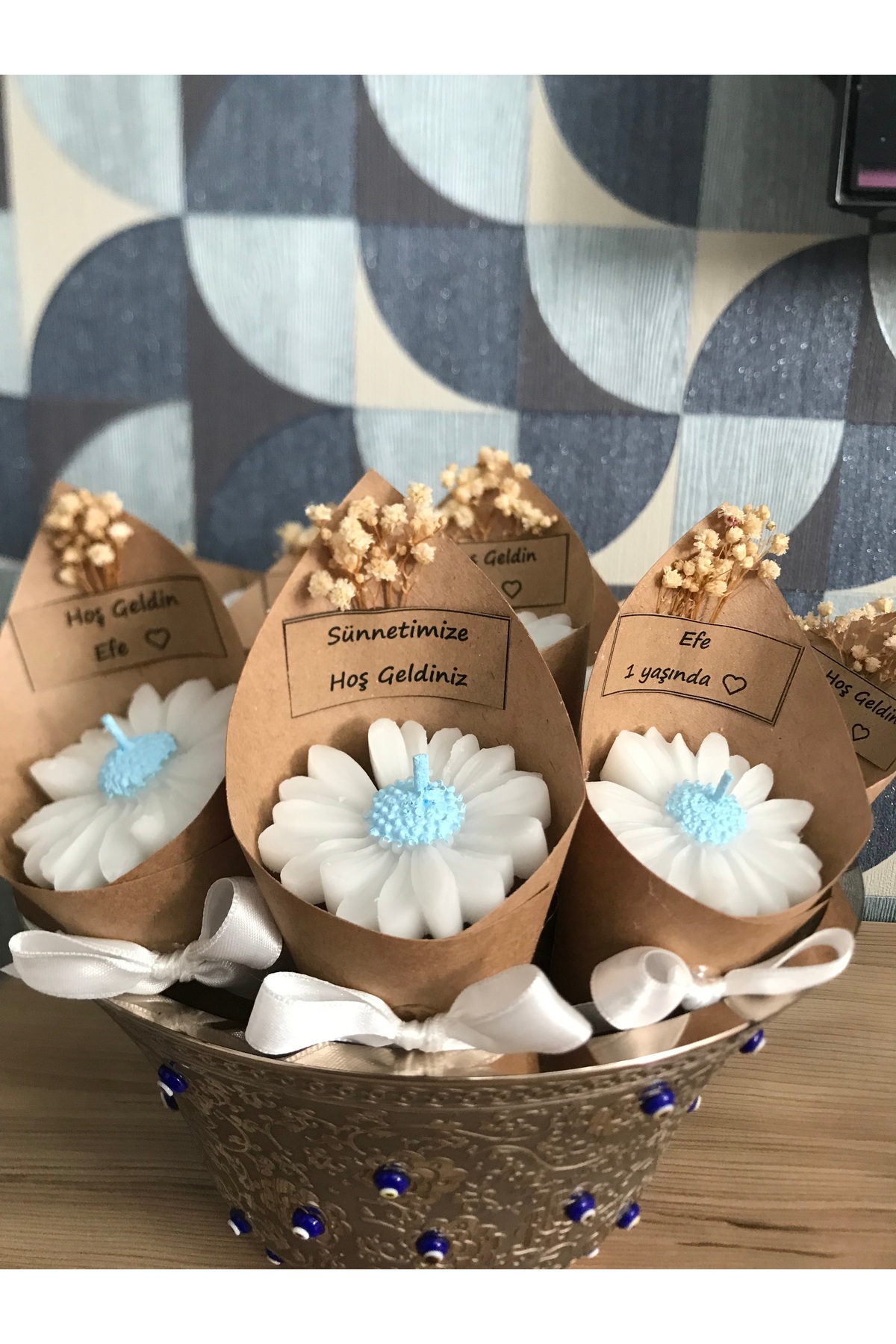 15 personalized blue daisy bouquet candles, birthday, souvenir, circumcision